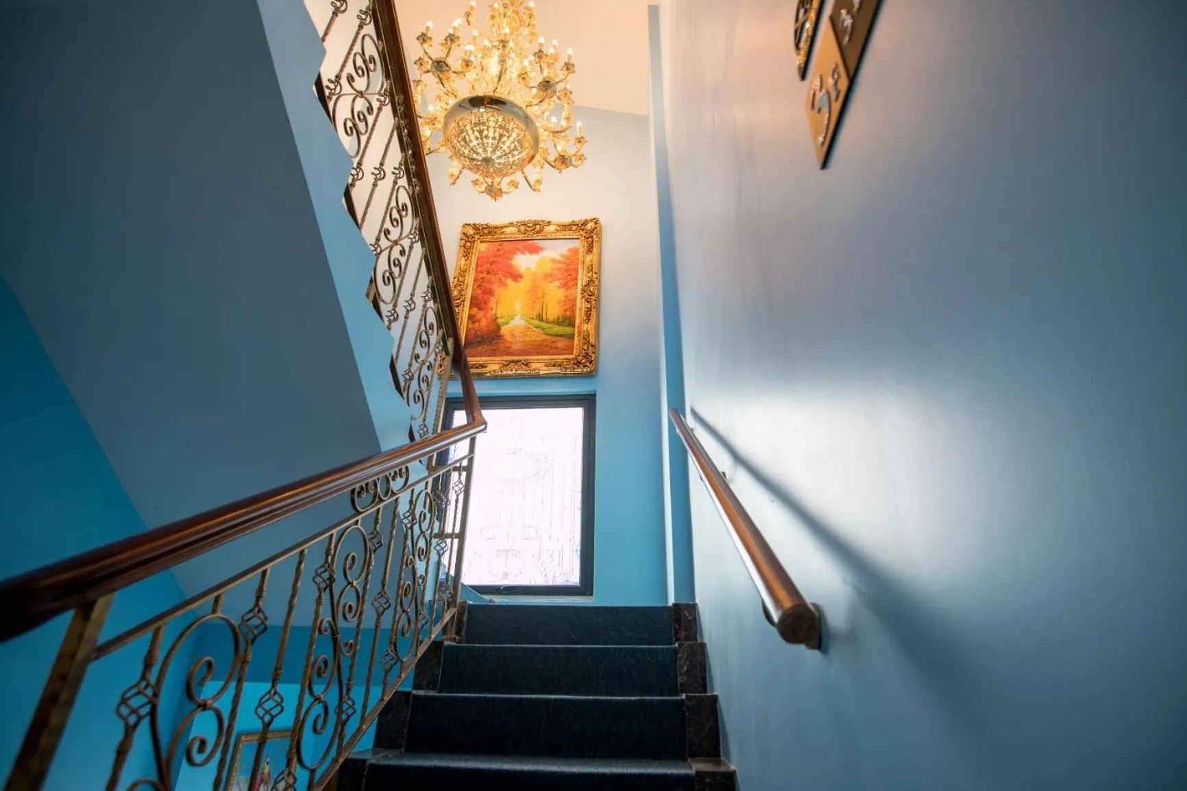 Decorative detail in Hotel Americano