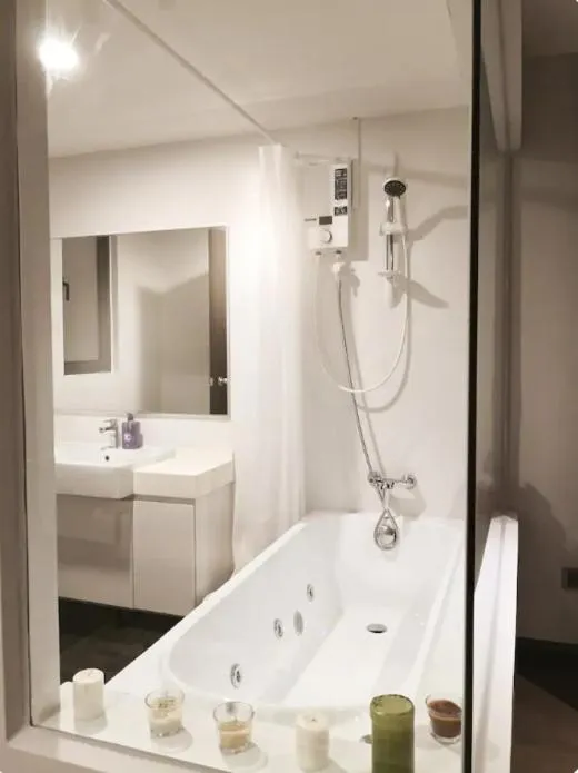 Baby & kids friendly, JB CIQ, Romantic Duplex