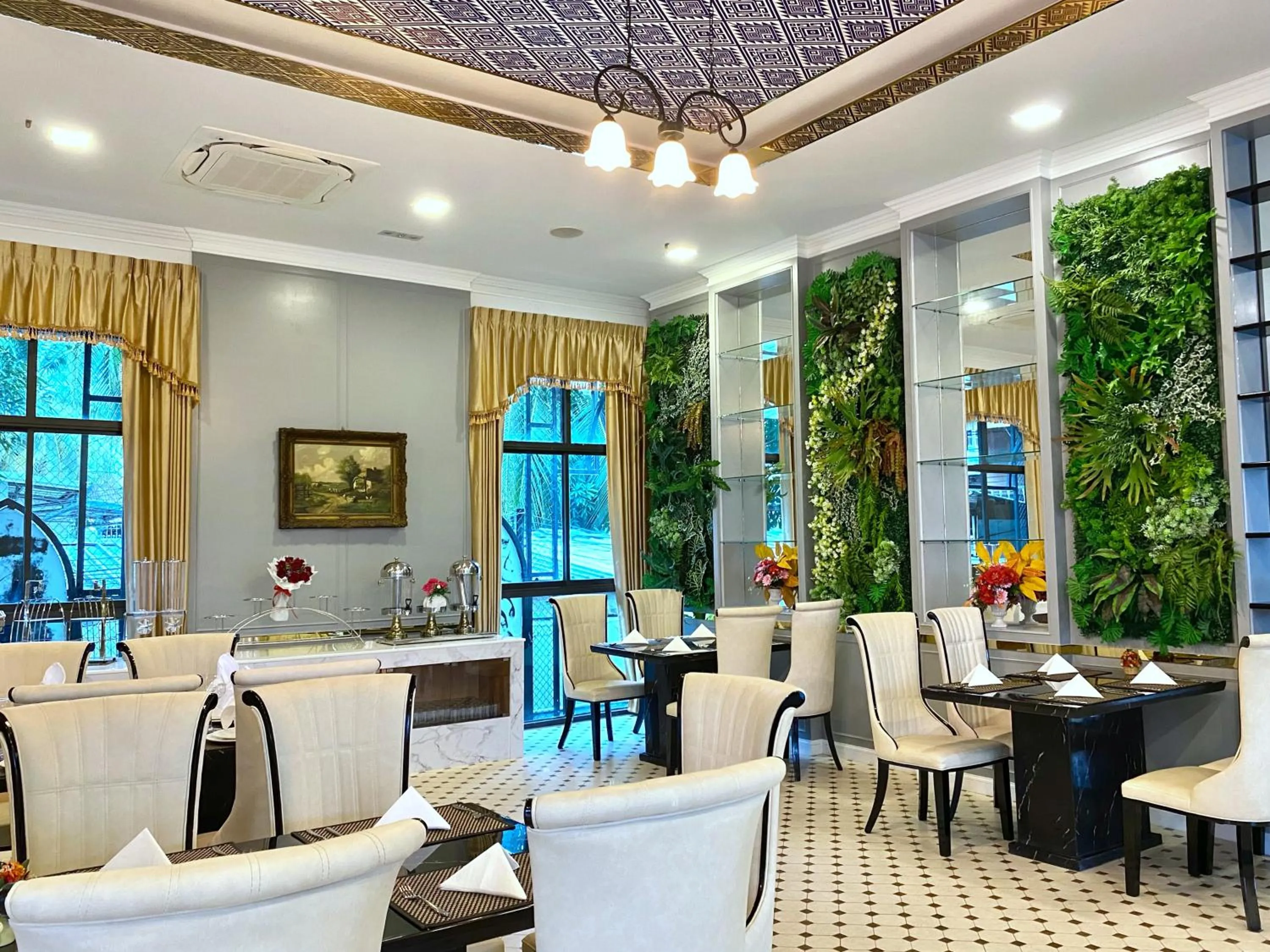 Restaurant/places to eat in Banbua Grand Udon