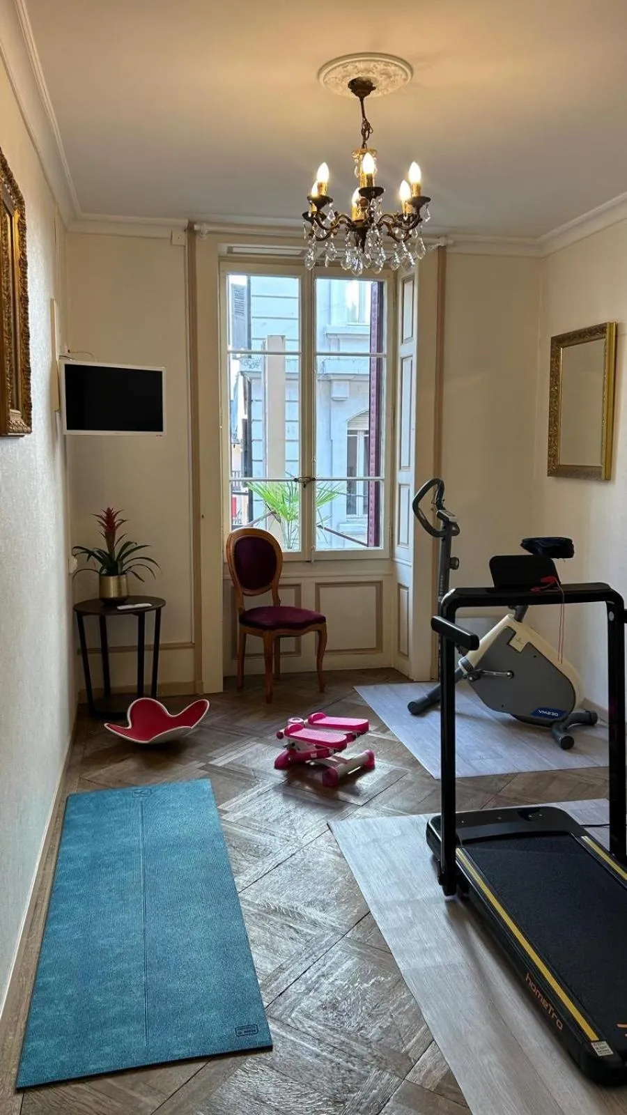 Fitness centre/facilities in Hôtel Restaurant Continental