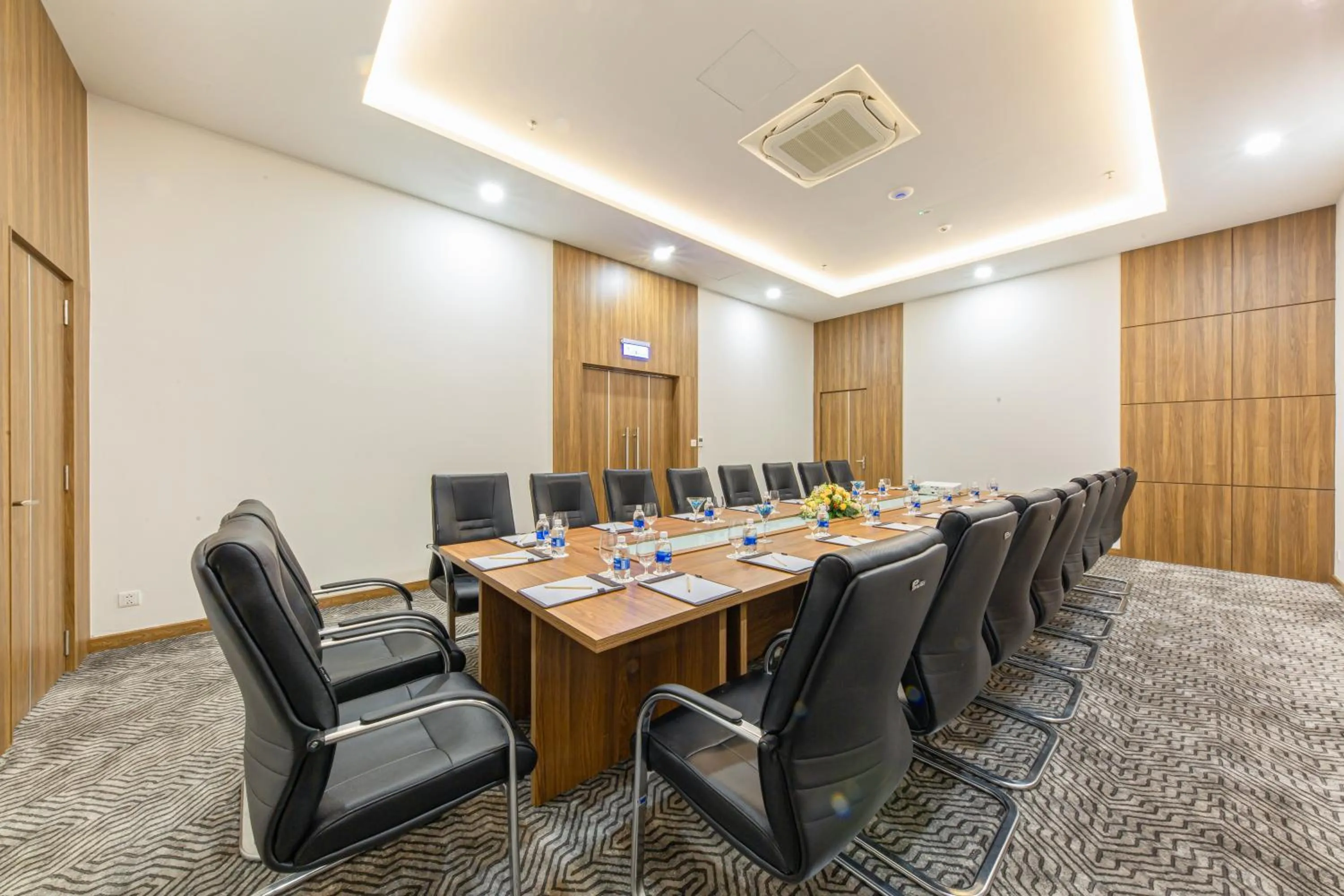 Meeting/conference room in Gonsala Hotel Nha Trang