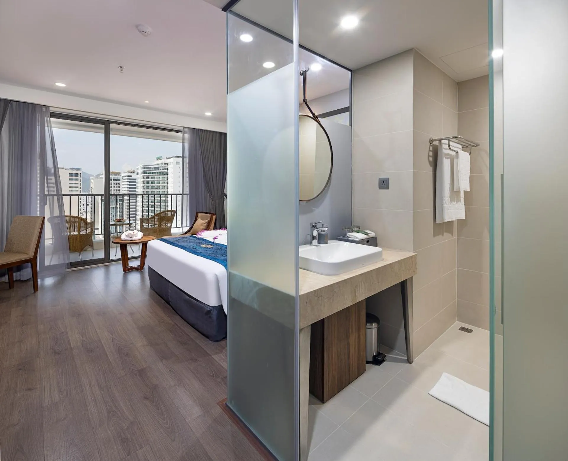 Toilet, Bed in Gonsala Hotel Nha Trang