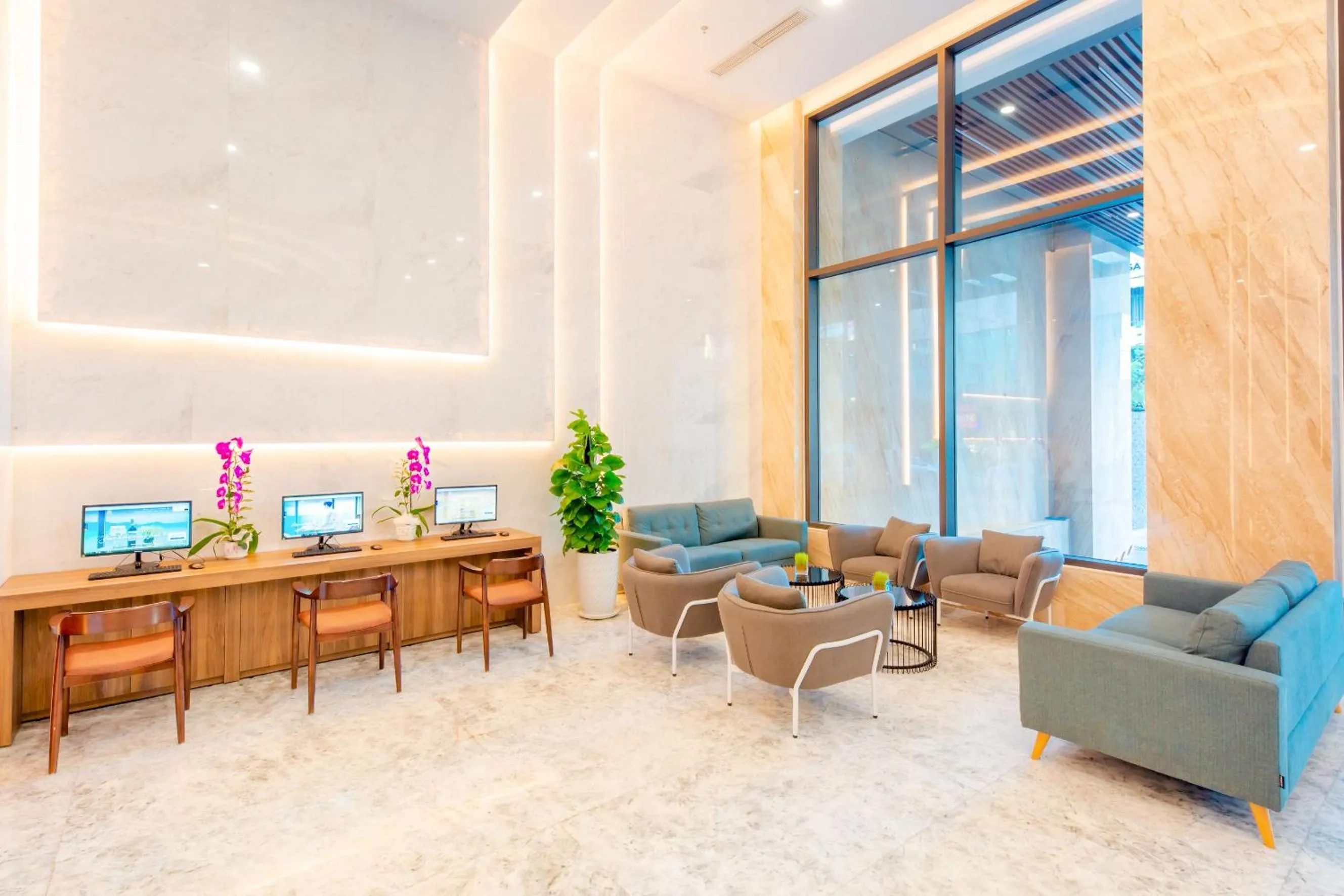 Lobby or reception in Gonsala Hotel Nha Trang