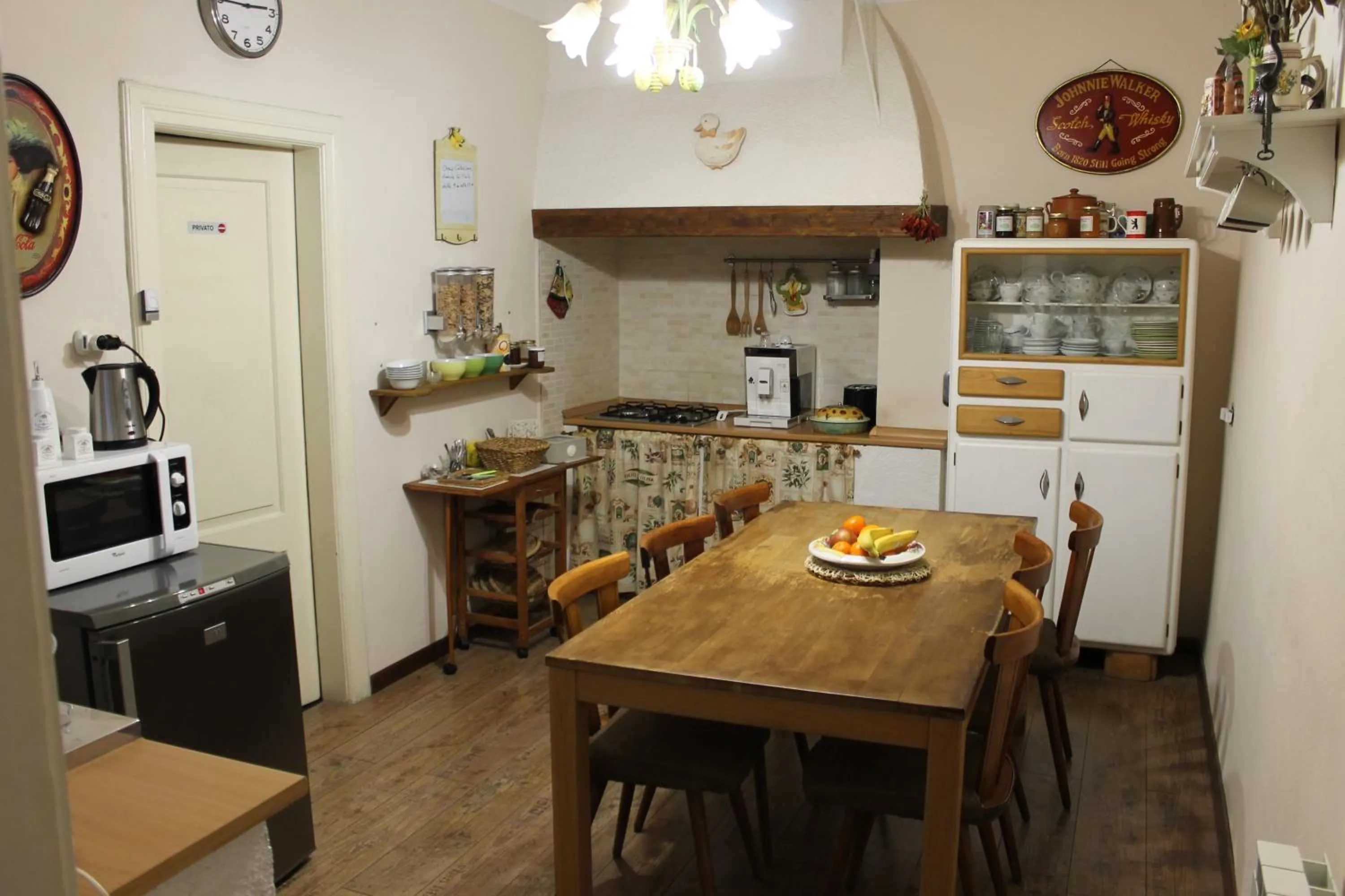 Communal kitchen in Bed and Breakfast al Cucherle