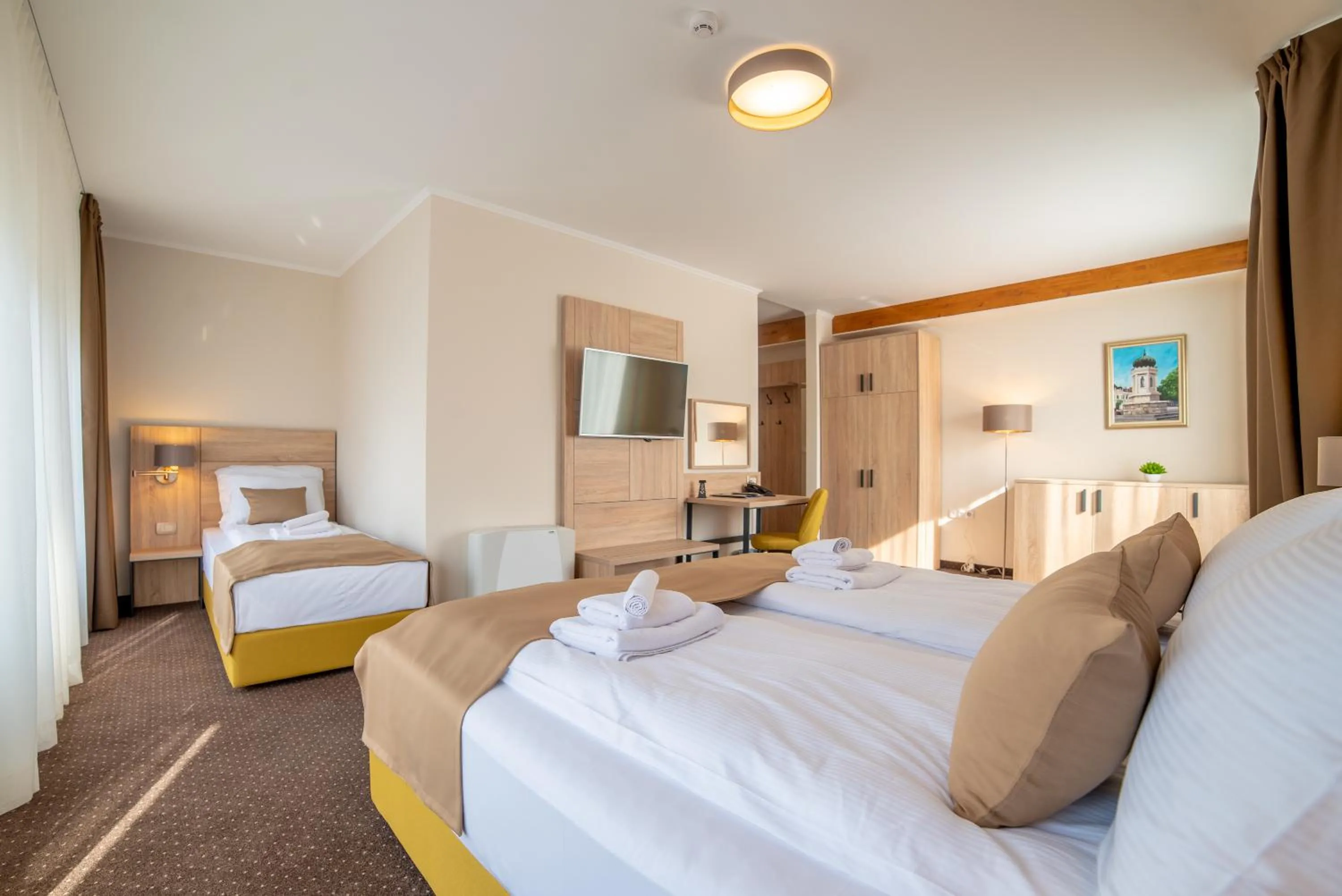 Bed in Hotel Soni Lux