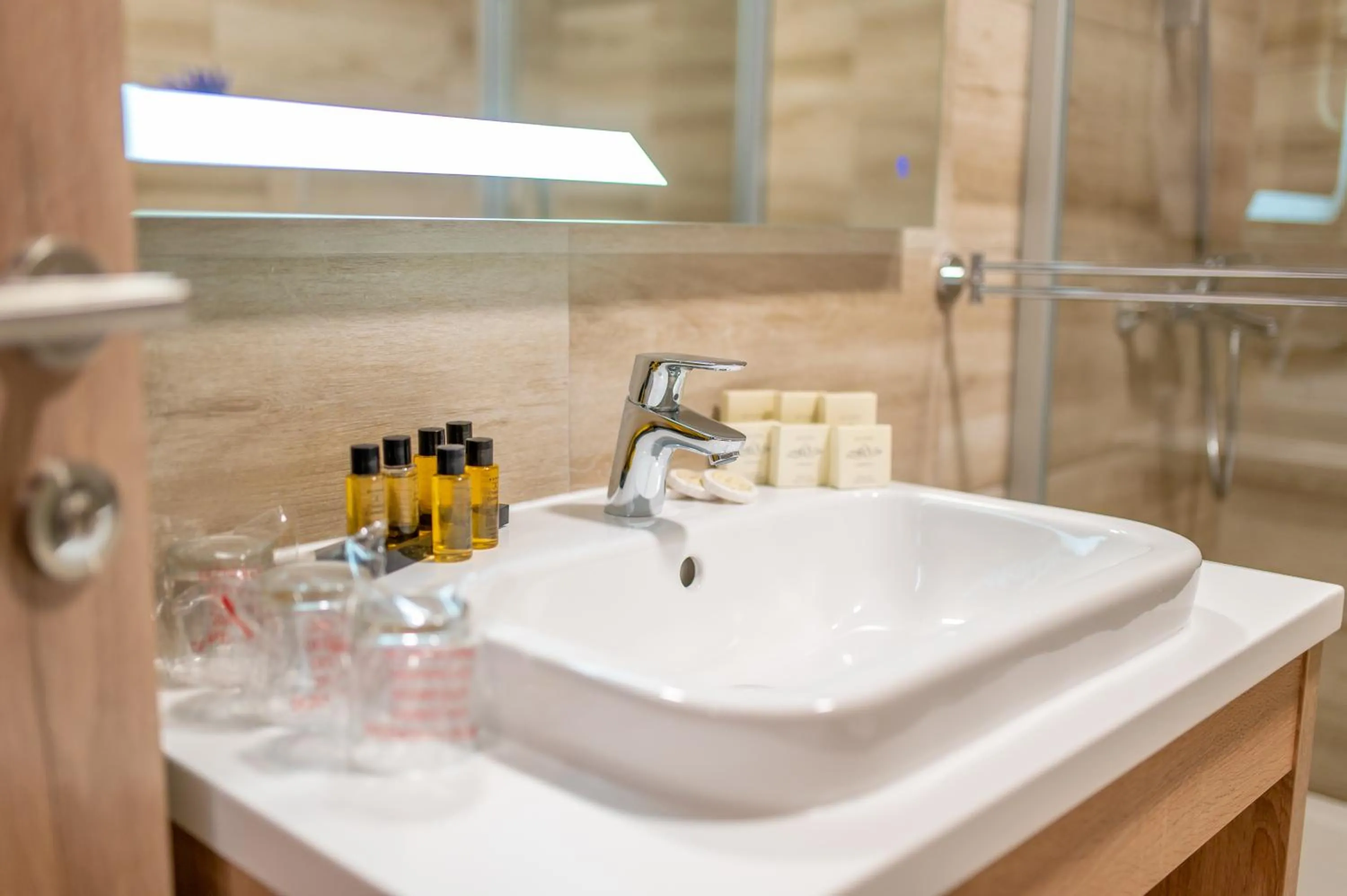 Bathroom in Hotel Soni Lux