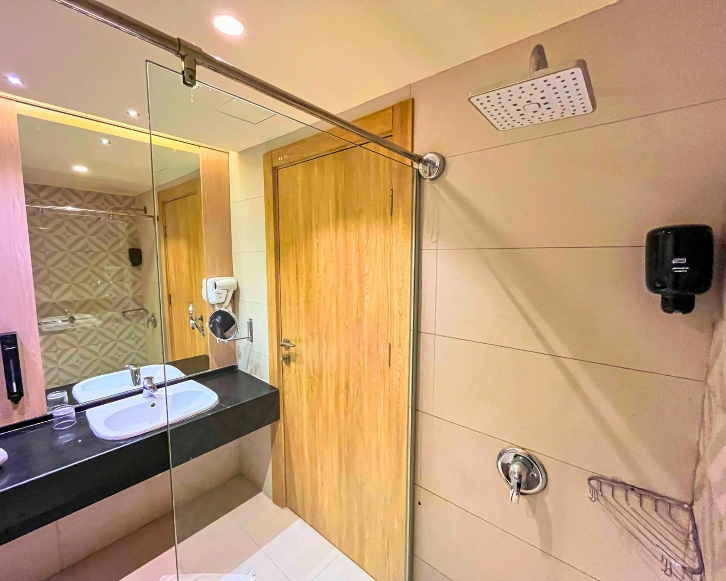 Bathroom in La Casa Hotel Amman by FHM