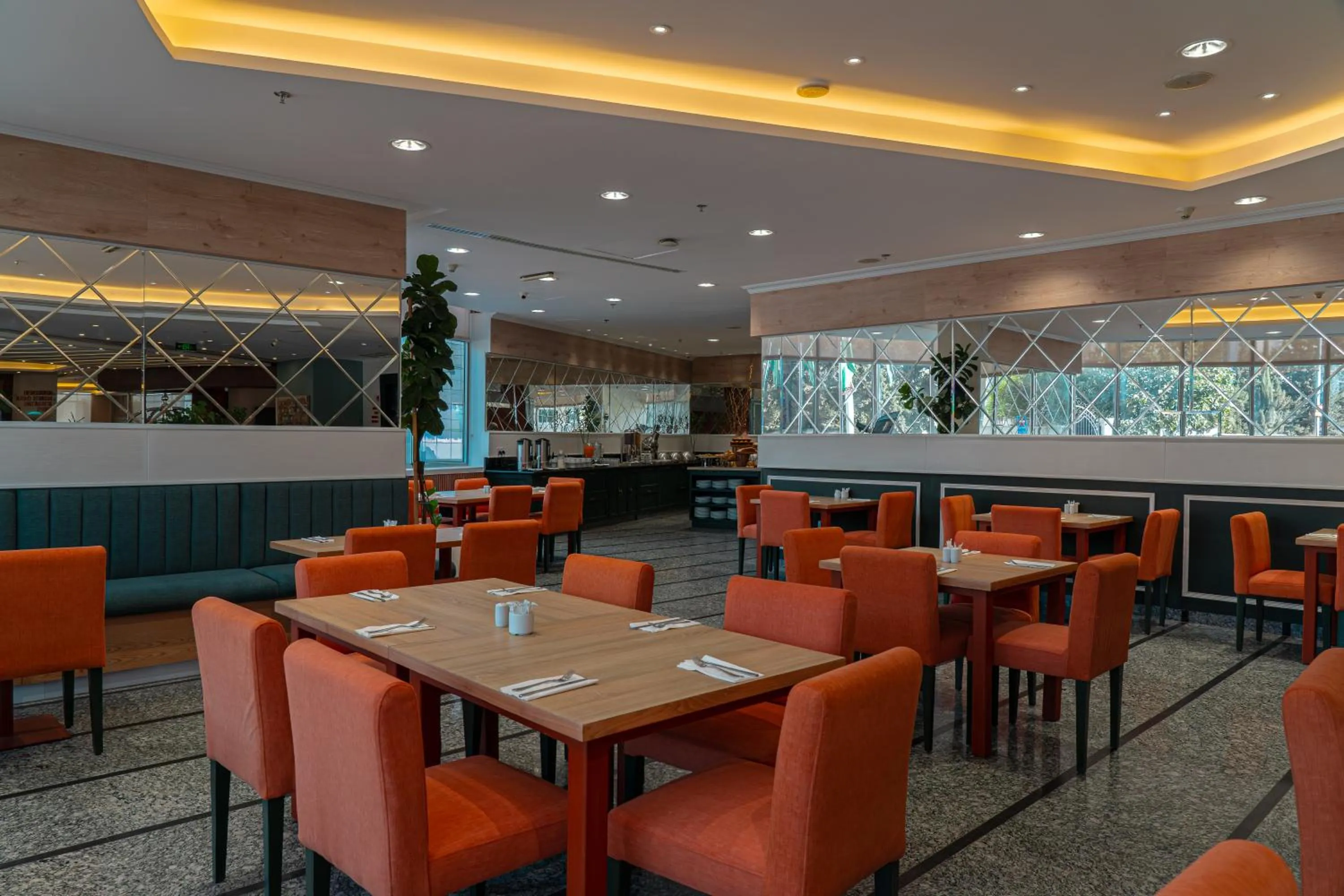 Restaurant/places to eat in La Casa Hotel Amman by FHM