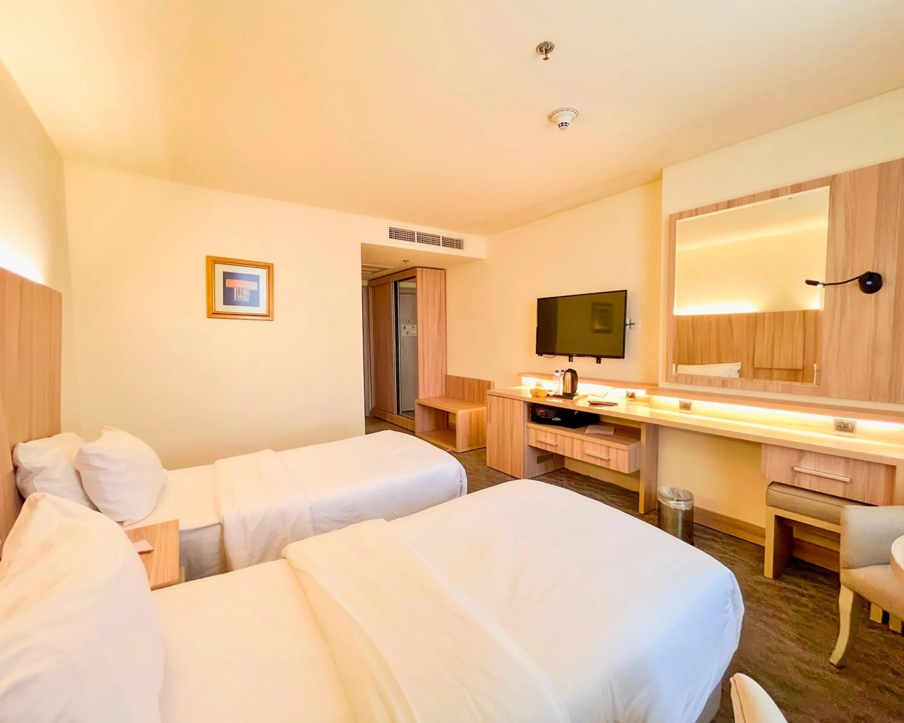 Bedroom, Bed in La Casa Hotel Amman by FHM