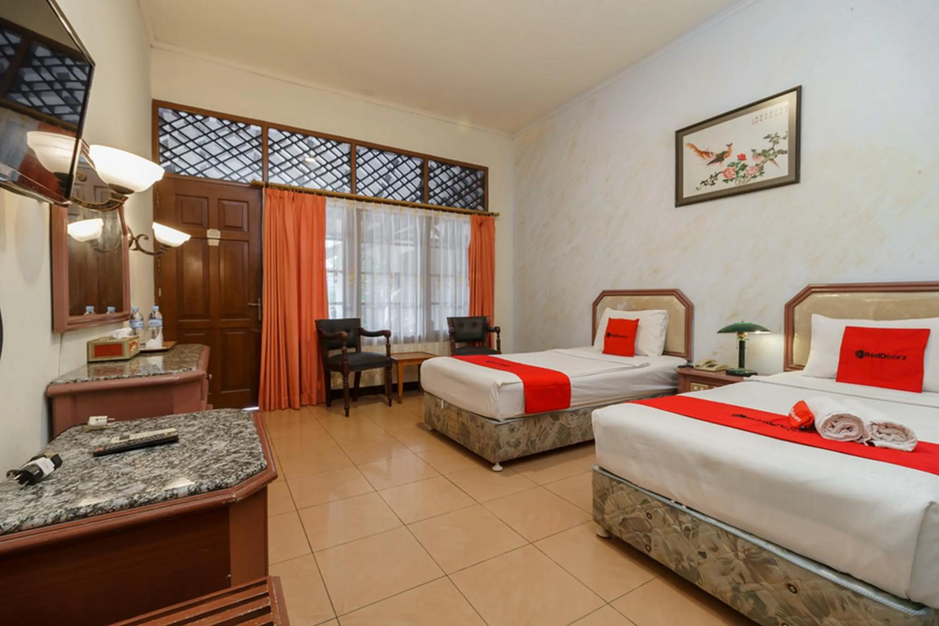 Bedroom, Bed in RedDoorz near Transmart Pangkal Pinang