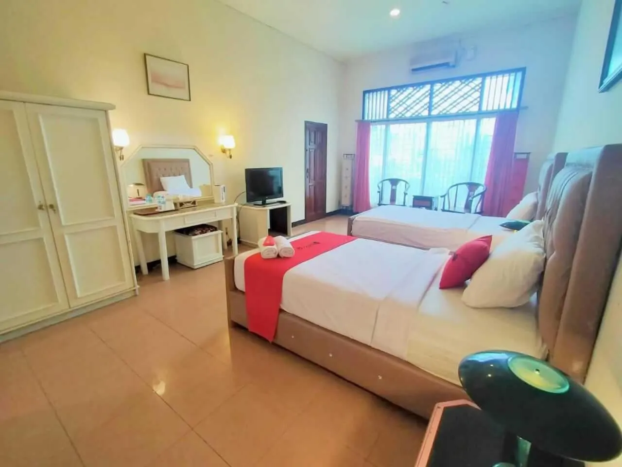 Bedroom, Bed in RedDoorz near Transmart Pangkal Pinang