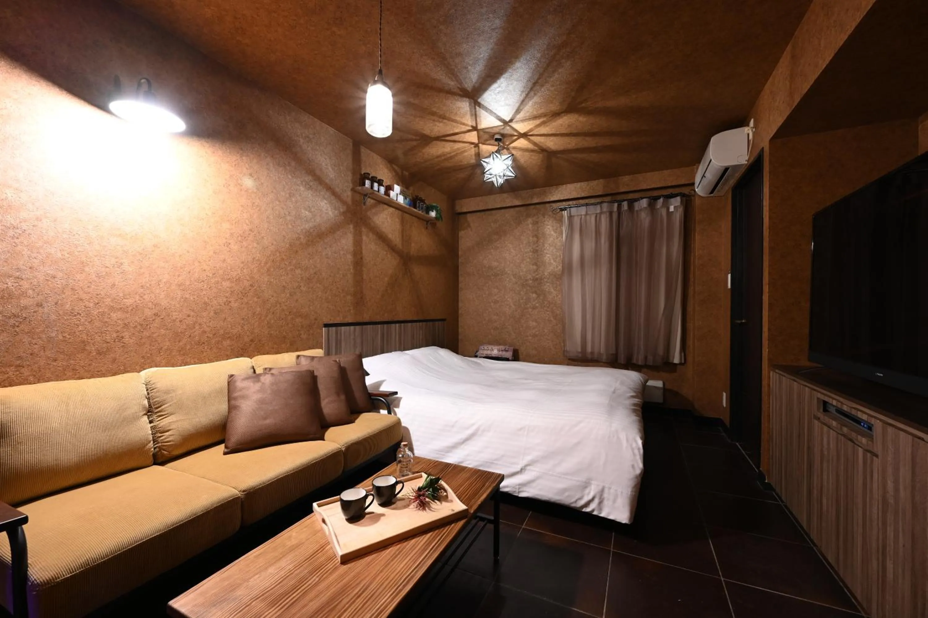 Bed in HOTEL The Scene