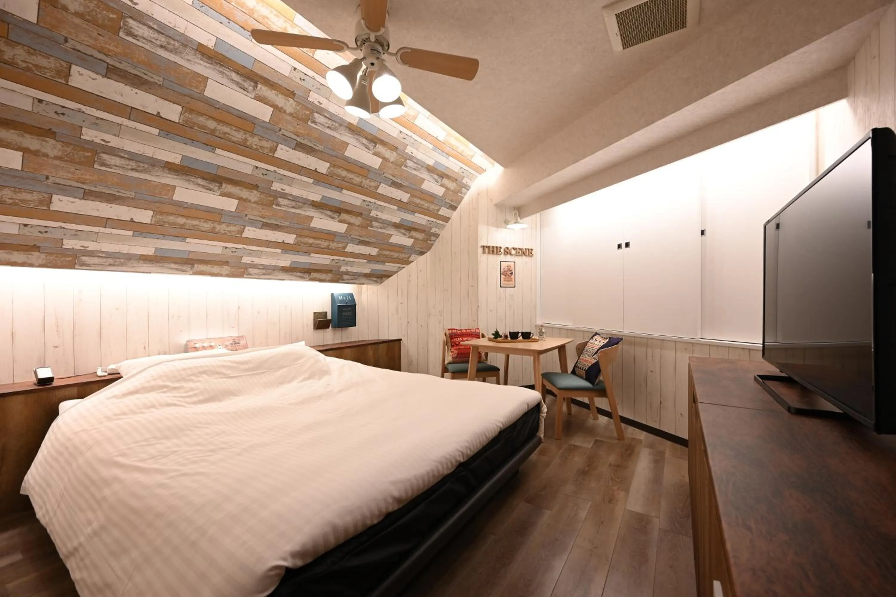 Bed in HOTEL The Scene