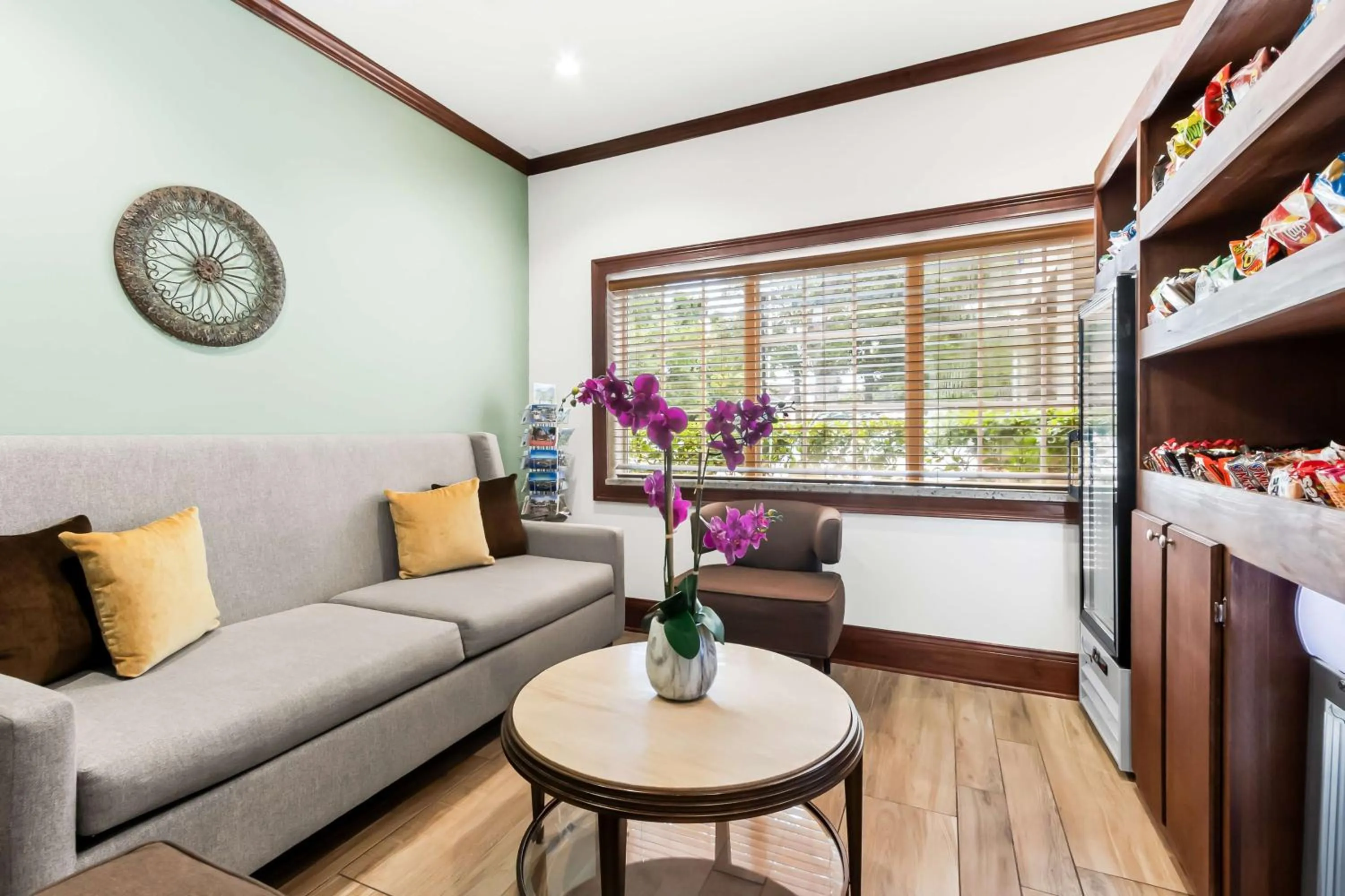 Lobby or reception in Best Western Patriots Point