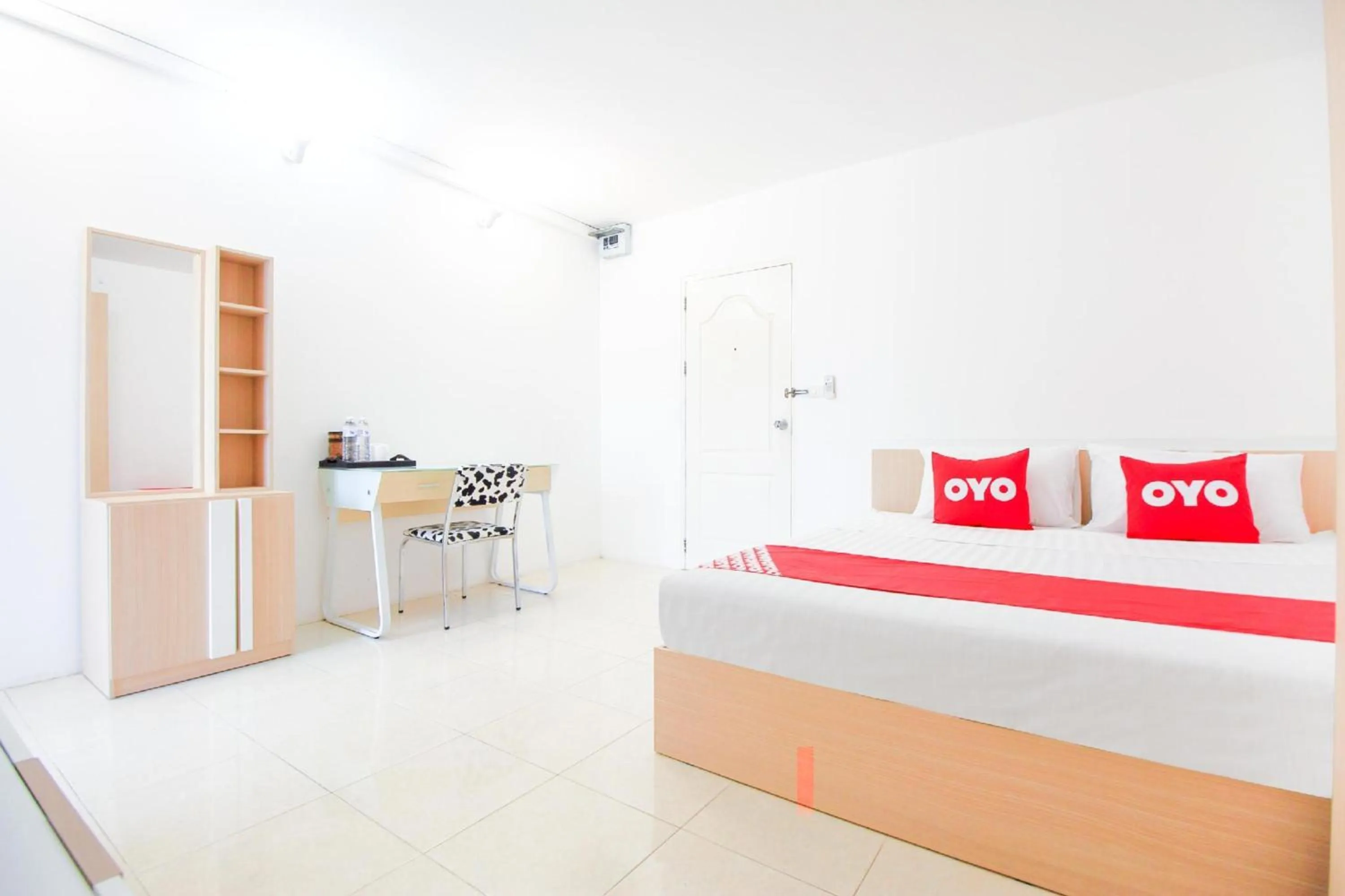 View (from property/room) in Capital O 411 Grandview Condo 15