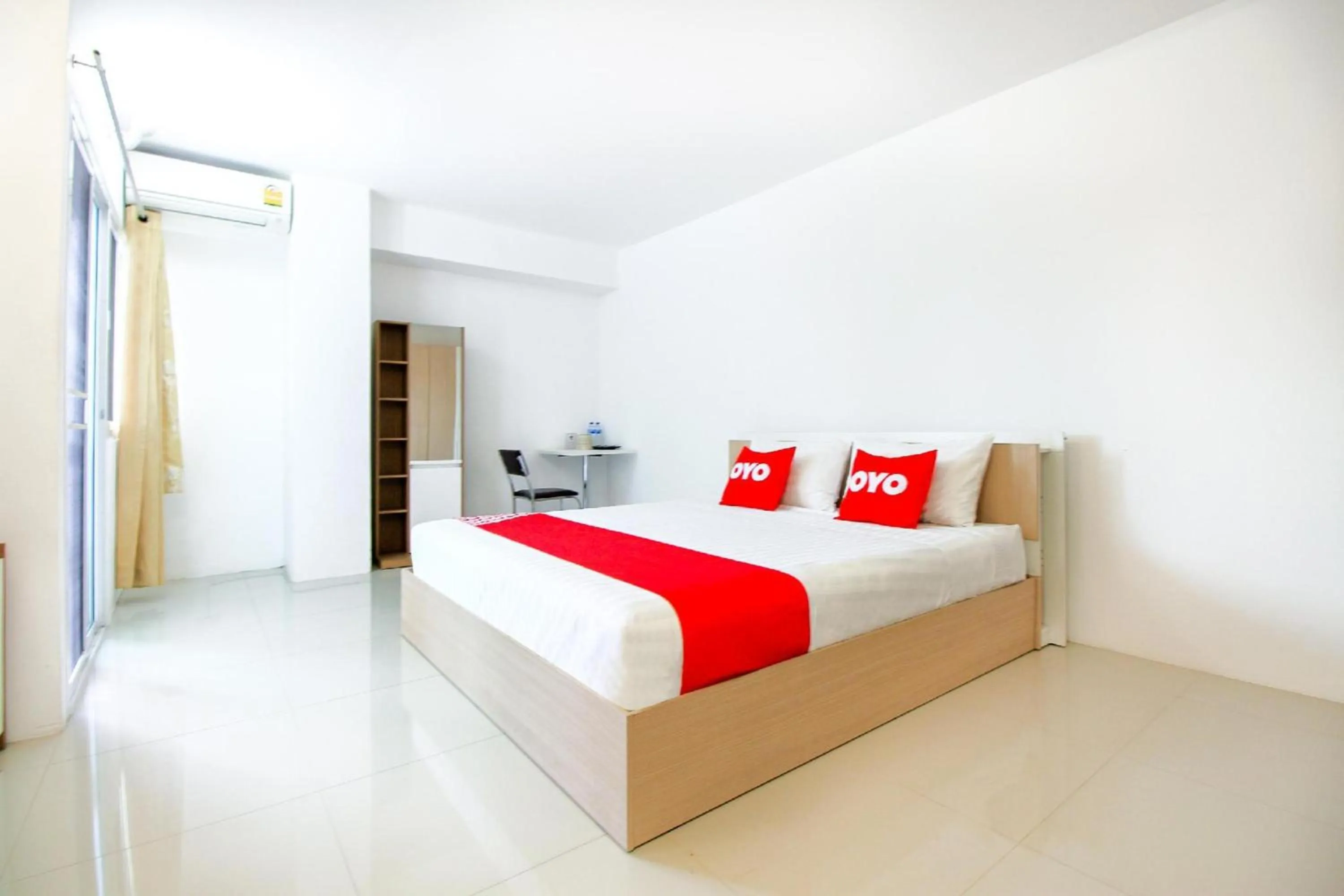 View (from property/room) in Capital O 411 Grandview Condo 15