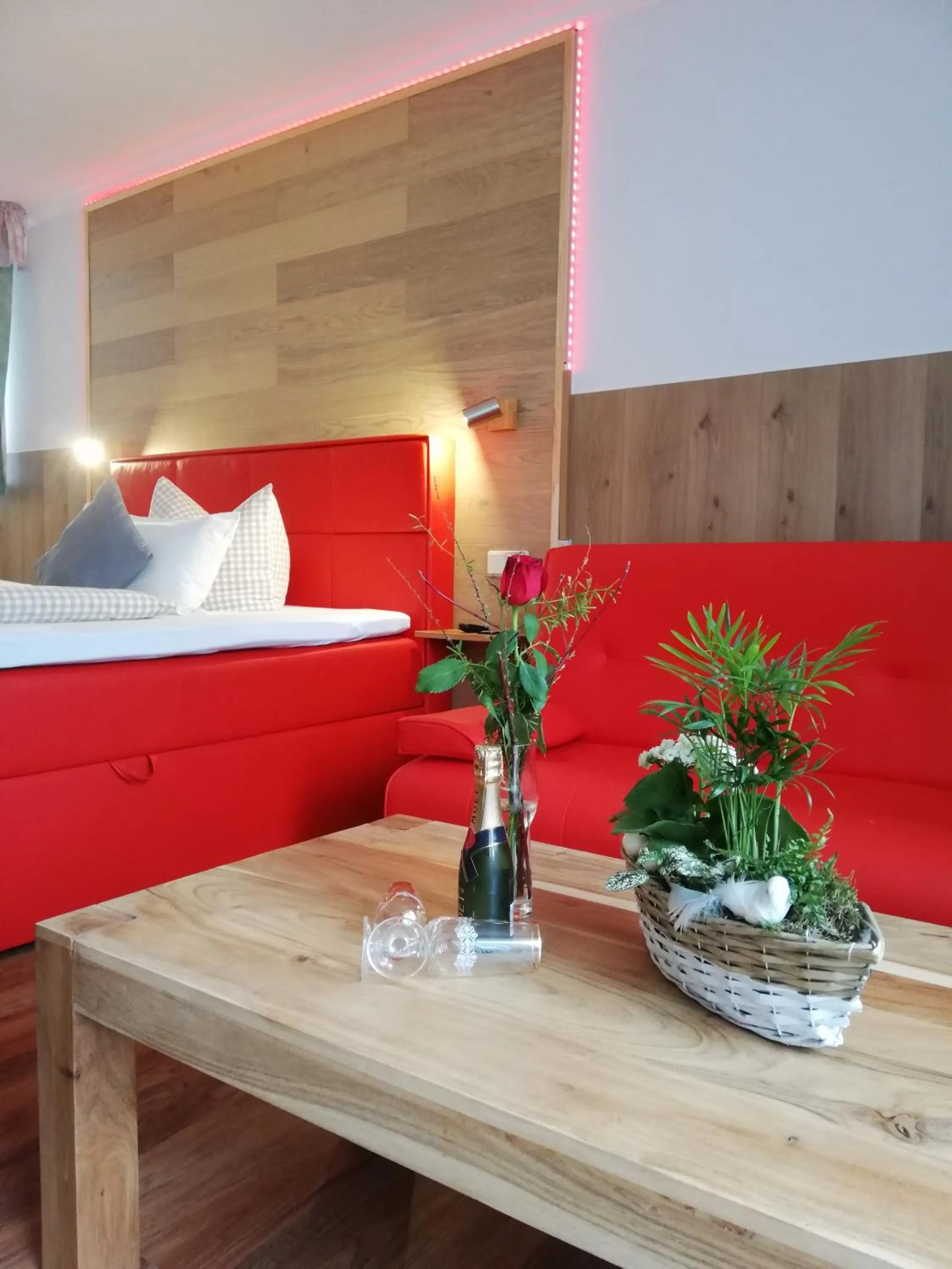 wedding, Bed in Landhotel Waldschlößchen mit Gaststube