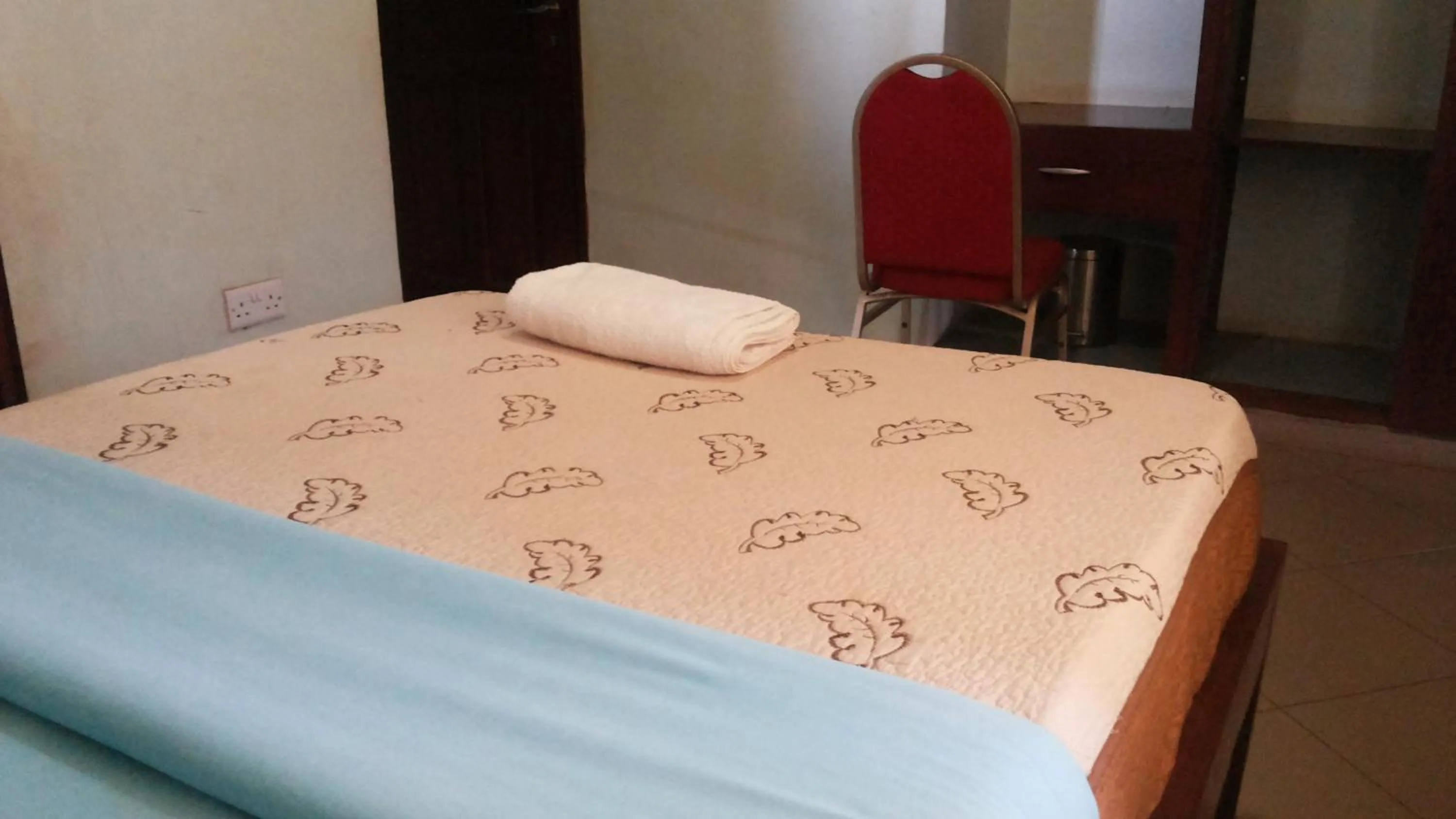 Photo of the whole room in DaysInn Hotel