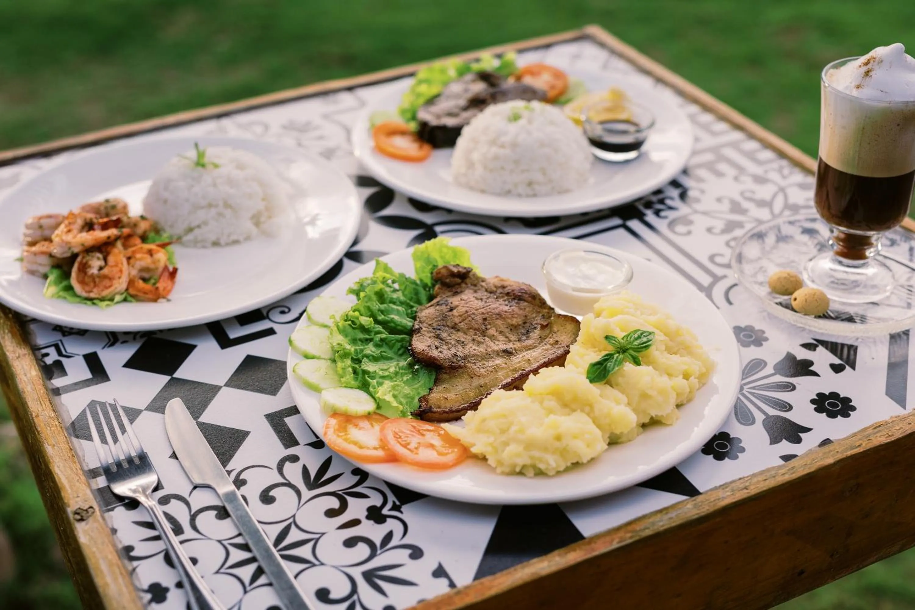 Restaurant/places to eat in Selectum Mangrove Resort