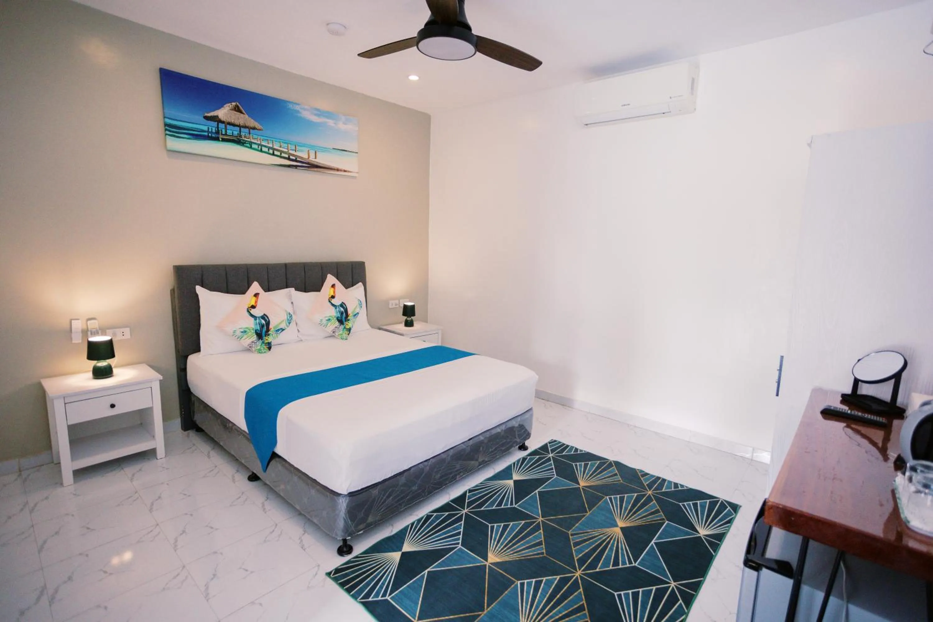 Shower, Bed in Selectum Mangrove Resort