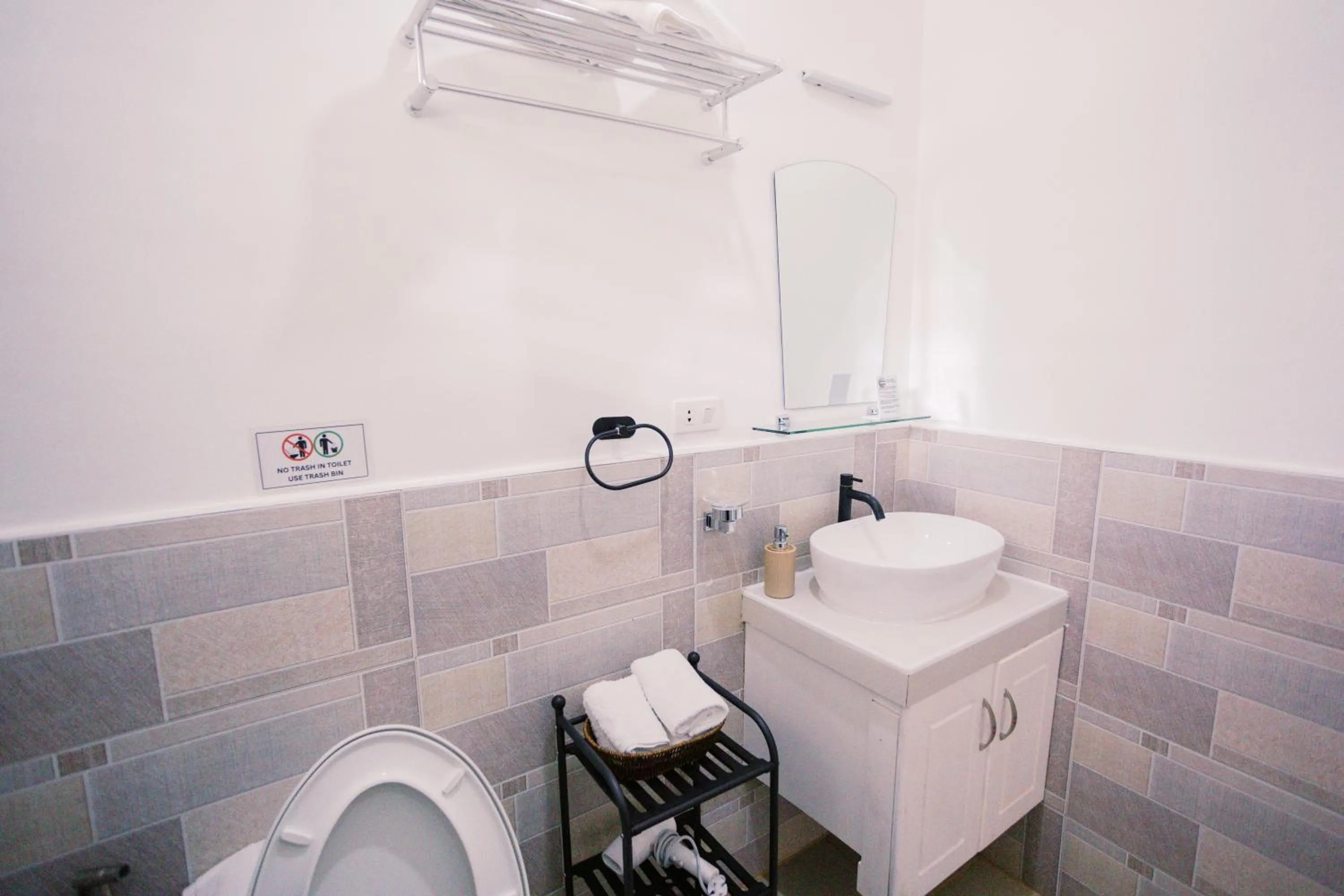 Shower in Selectum Mangrove Resort