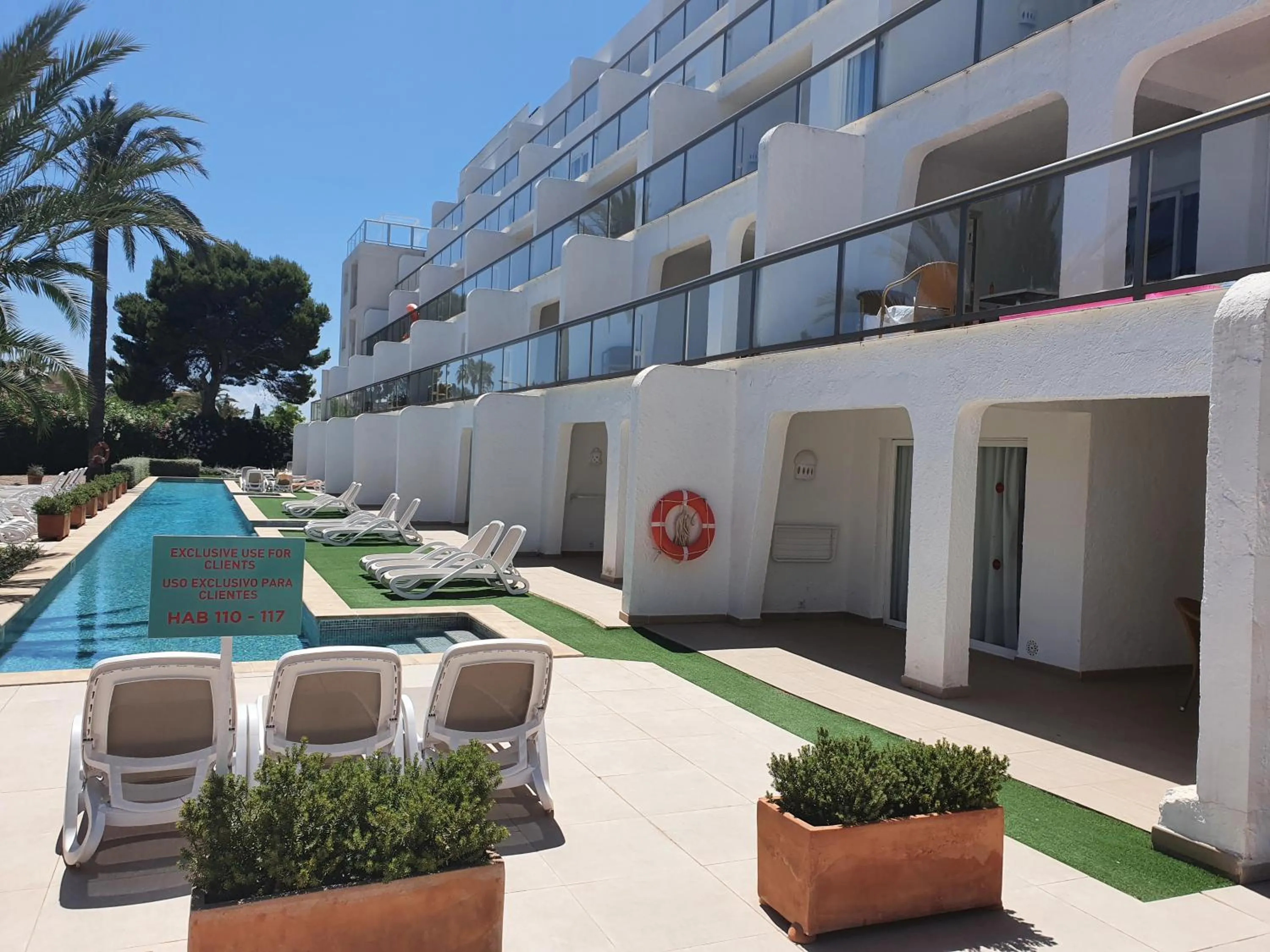 Swimming pool in Aparthotel Ses Fotges