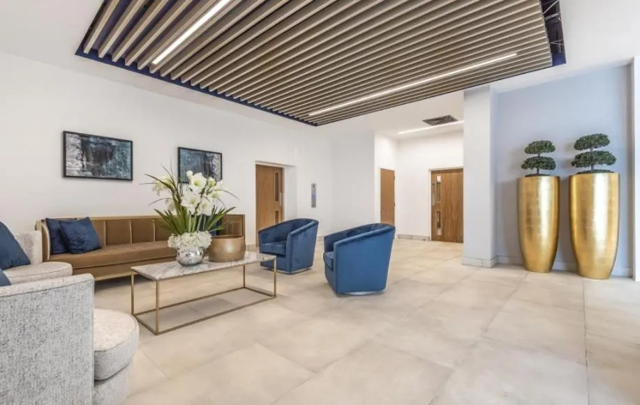 Seating area in Berks Luxury Serviced Apartments , free parking, free Gym and free wifi