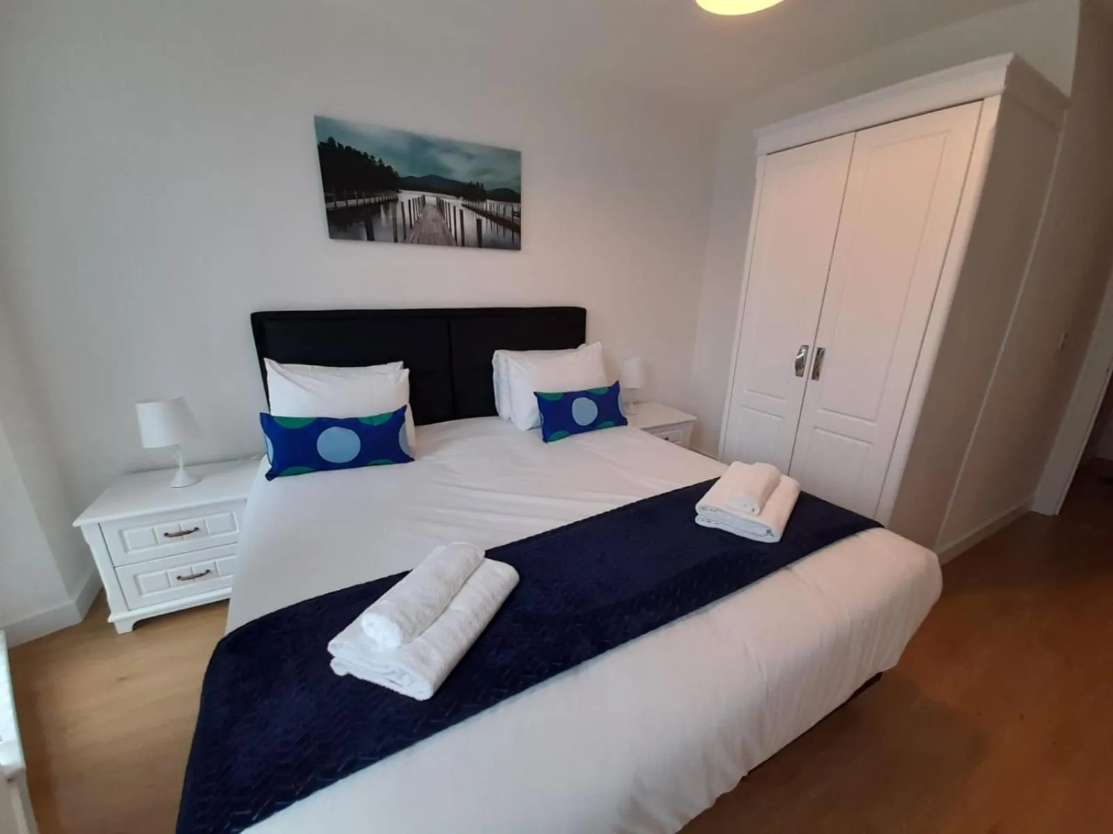 Other in Berks Luxury Serviced Apartments , free parking, free Gym and free wifi