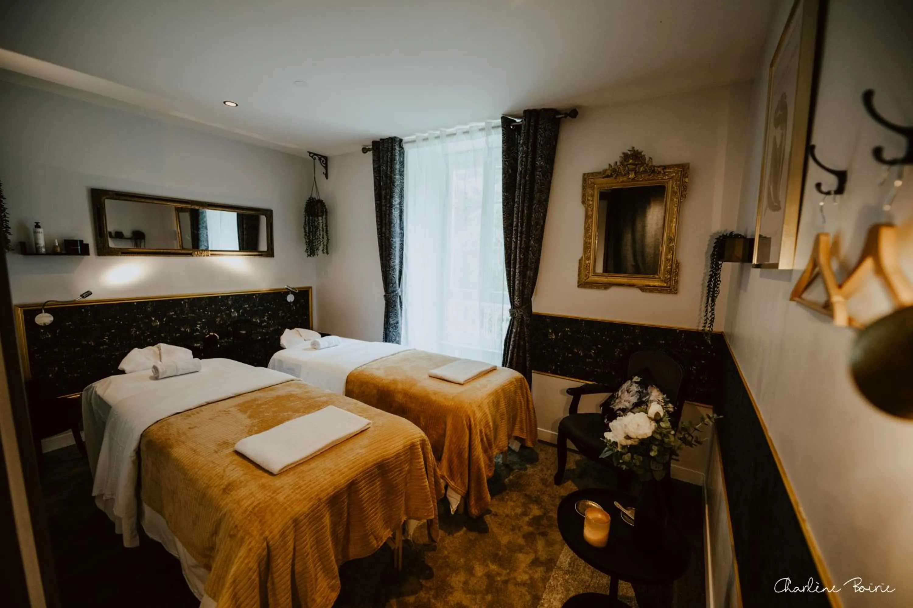 Bed in Grand Hotel Des Bains & Villas des Bains