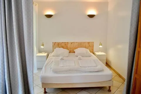 Bed in Grand Hotel Des Bains & Villas des Bains