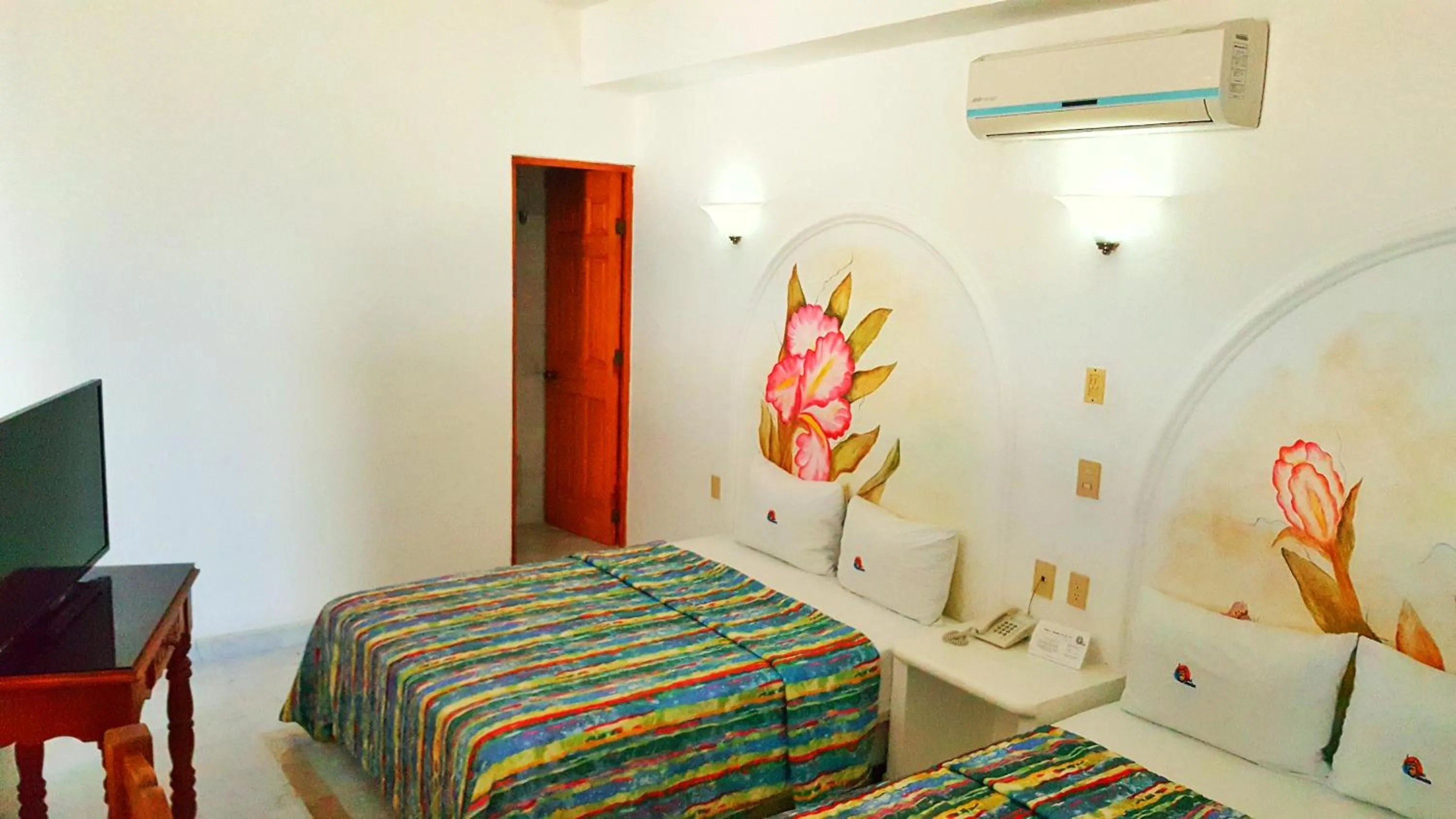 Bed in Hotel La Alondra