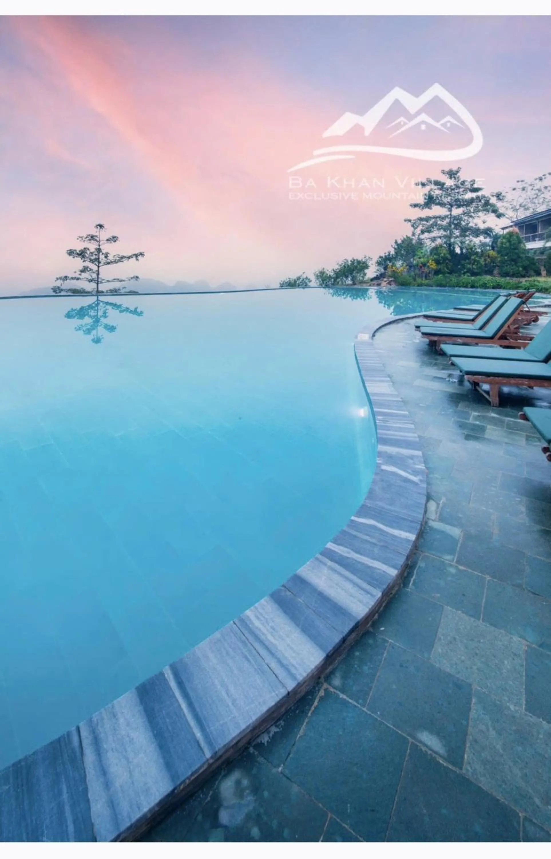 sunbed in Bakhan Village Resort