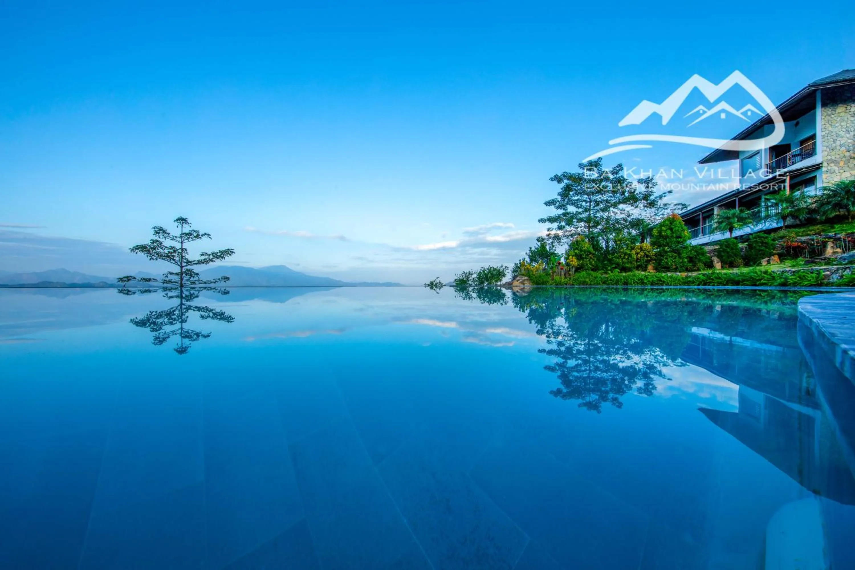 Swimming pool in Bakhan Village Resort