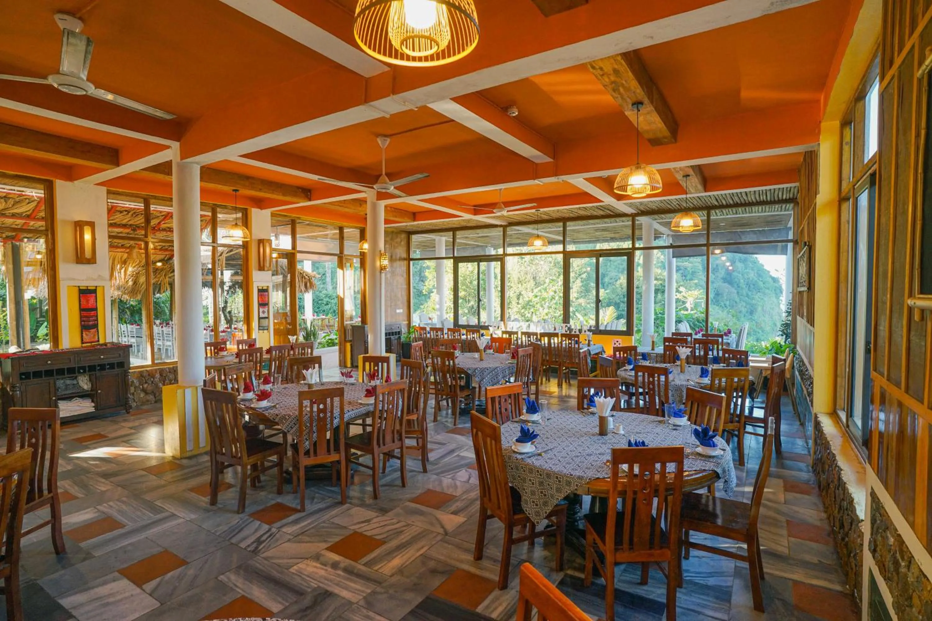 Restaurant/places to eat in Bakhan Village Resort