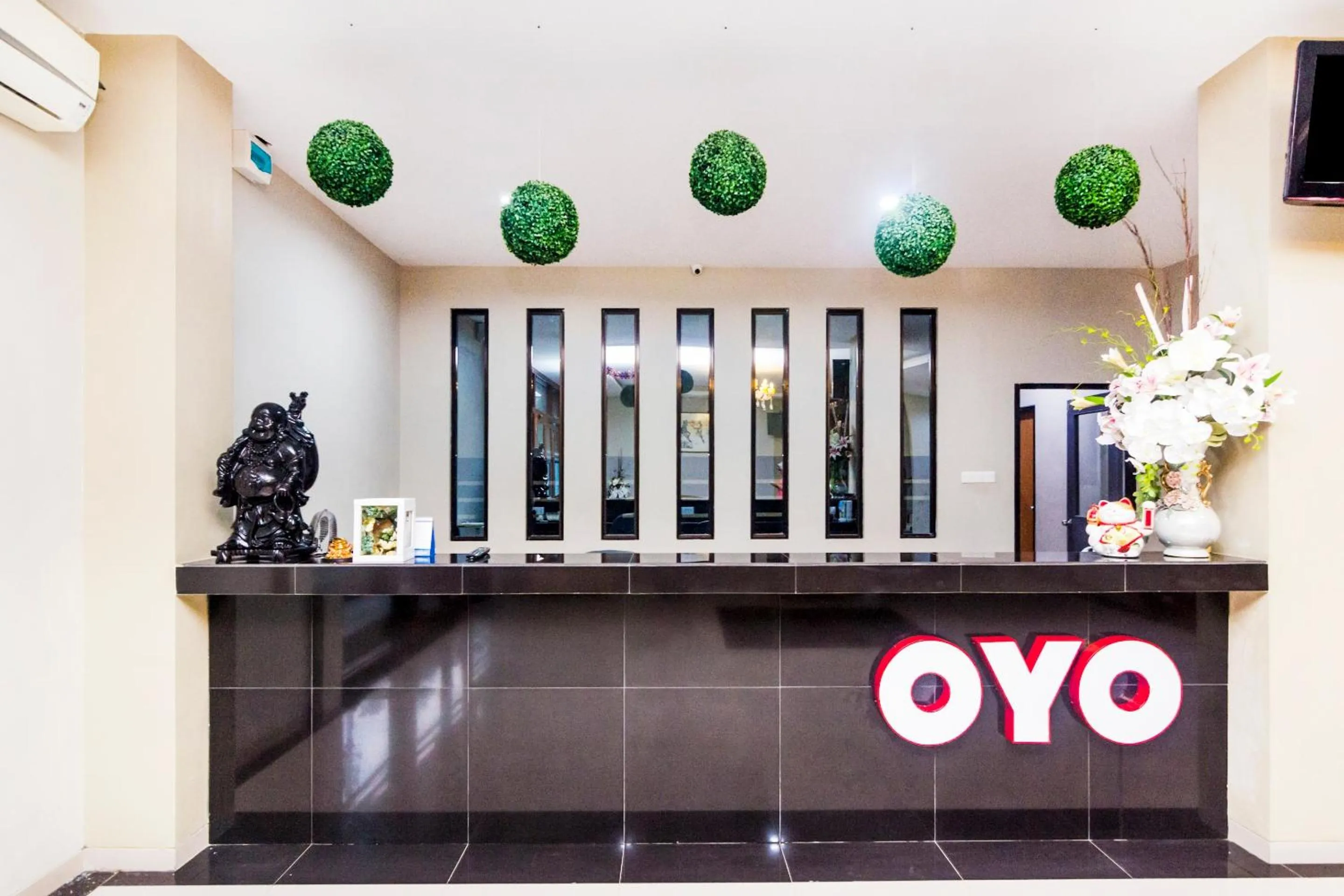 Lobby or reception in Capital O 1867 Kara Guest House