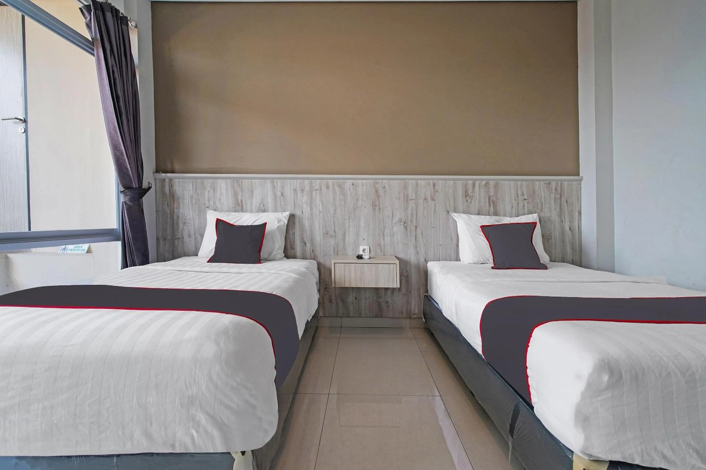 Bedroom, Bed in Capital O 1898 Louise Place