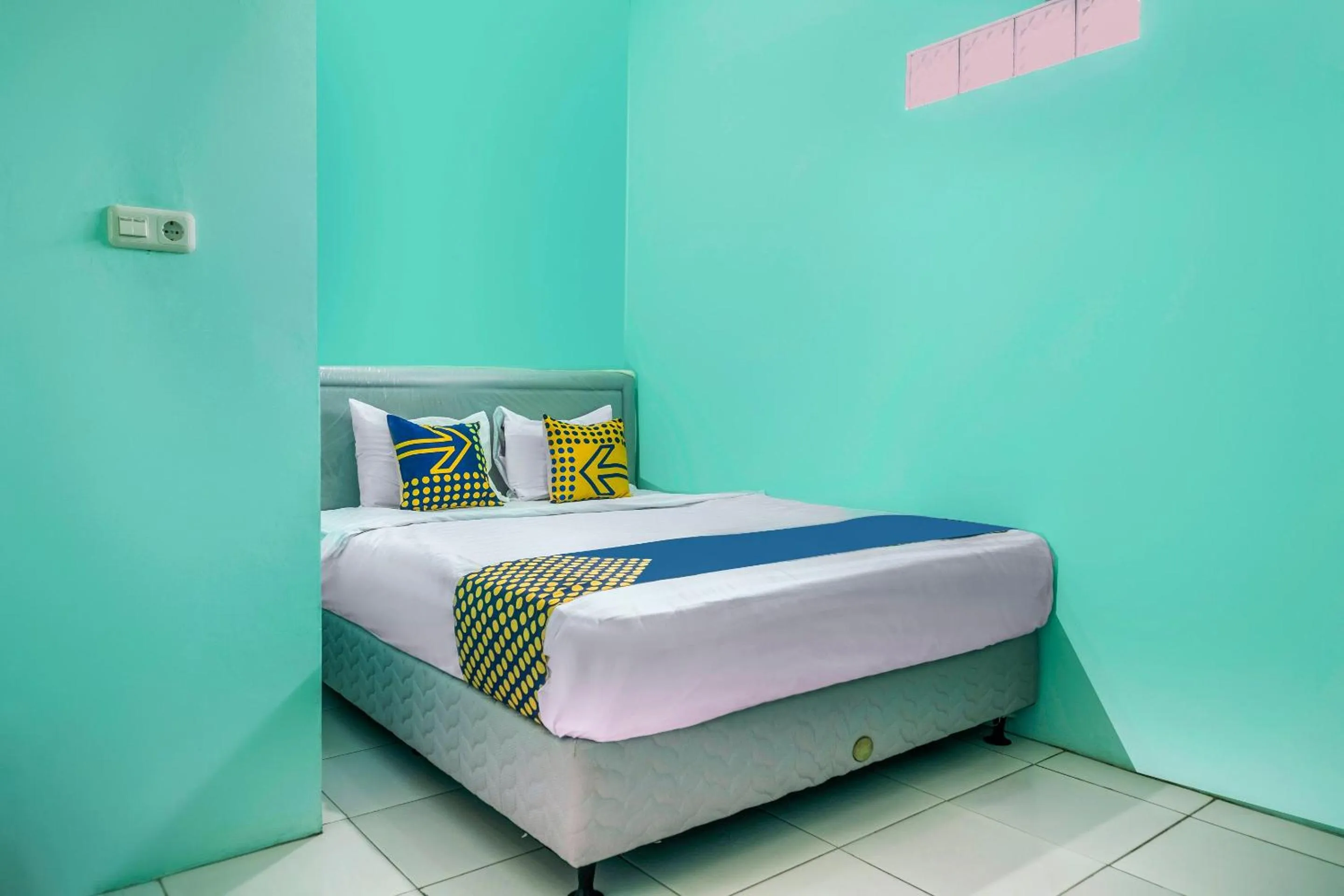 Bedroom in OYO Life 1889 Mbuahpage