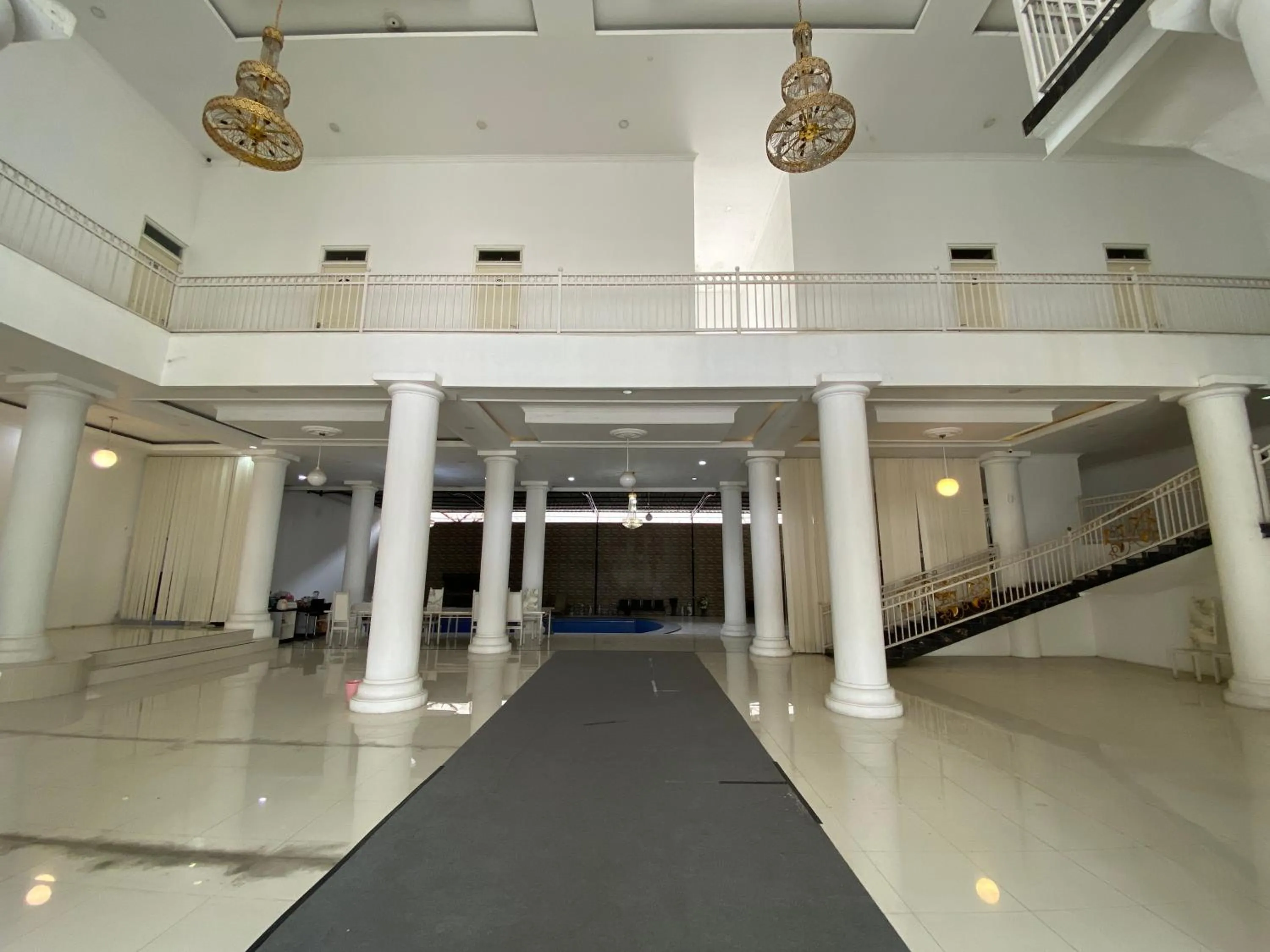 Lobby or reception in Griya RW Family Guest House Redpartner