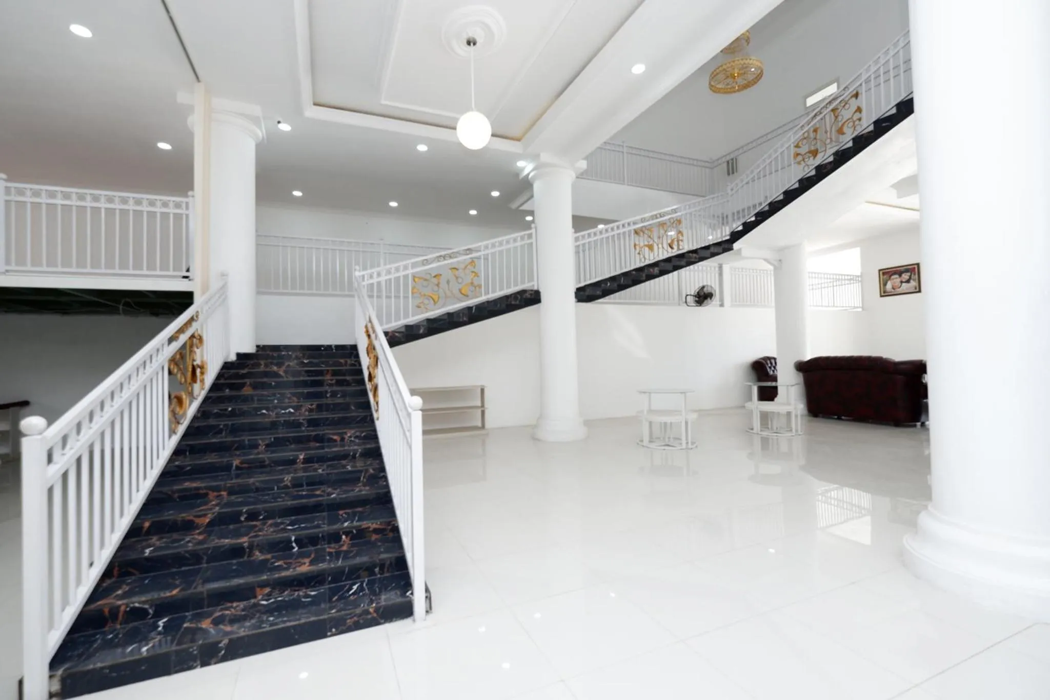 Lobby or reception in Griya RW Family Guest House Redpartner