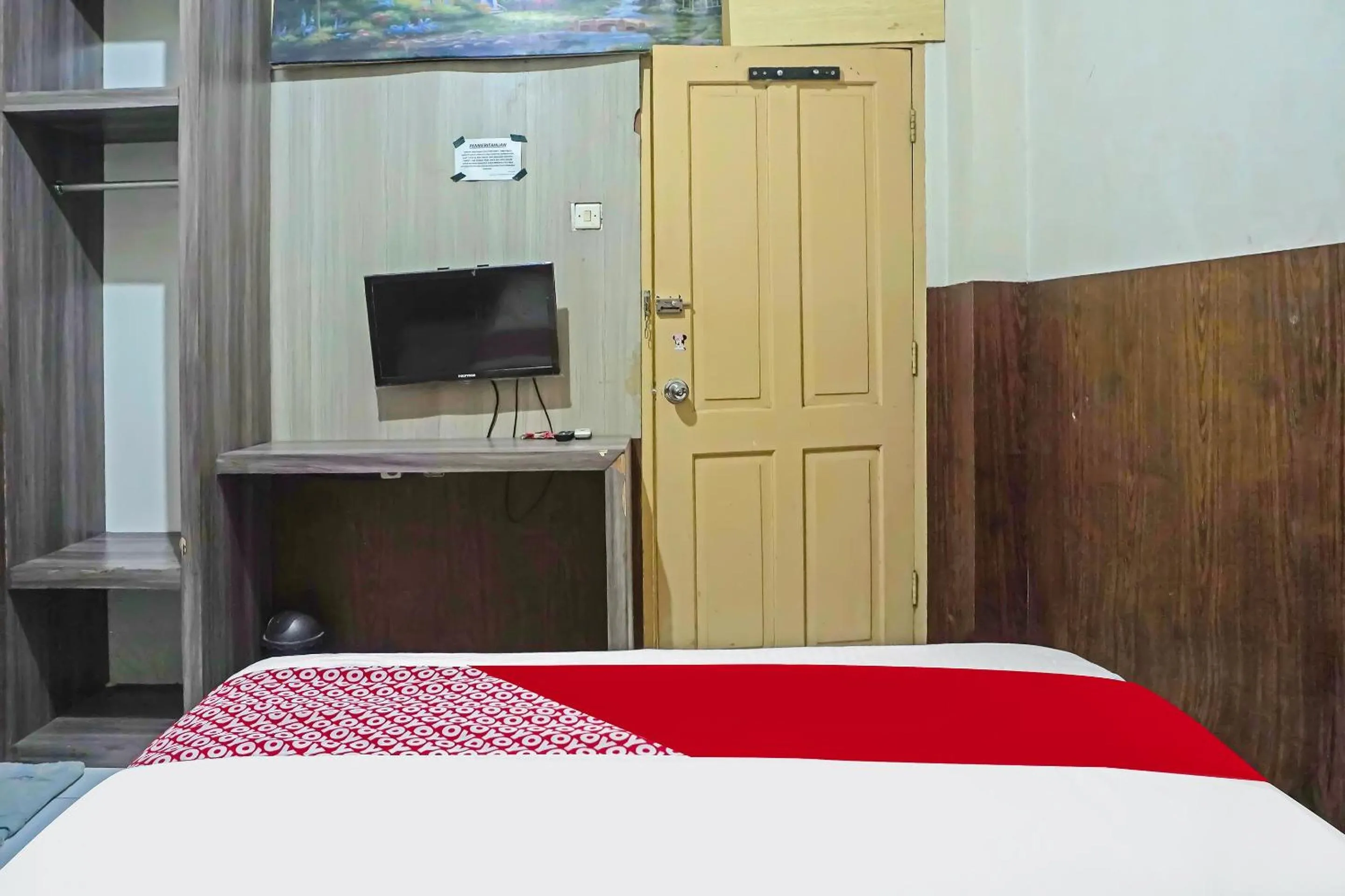 Bedroom, Bed in Hotel O Diamond Inn Makassar