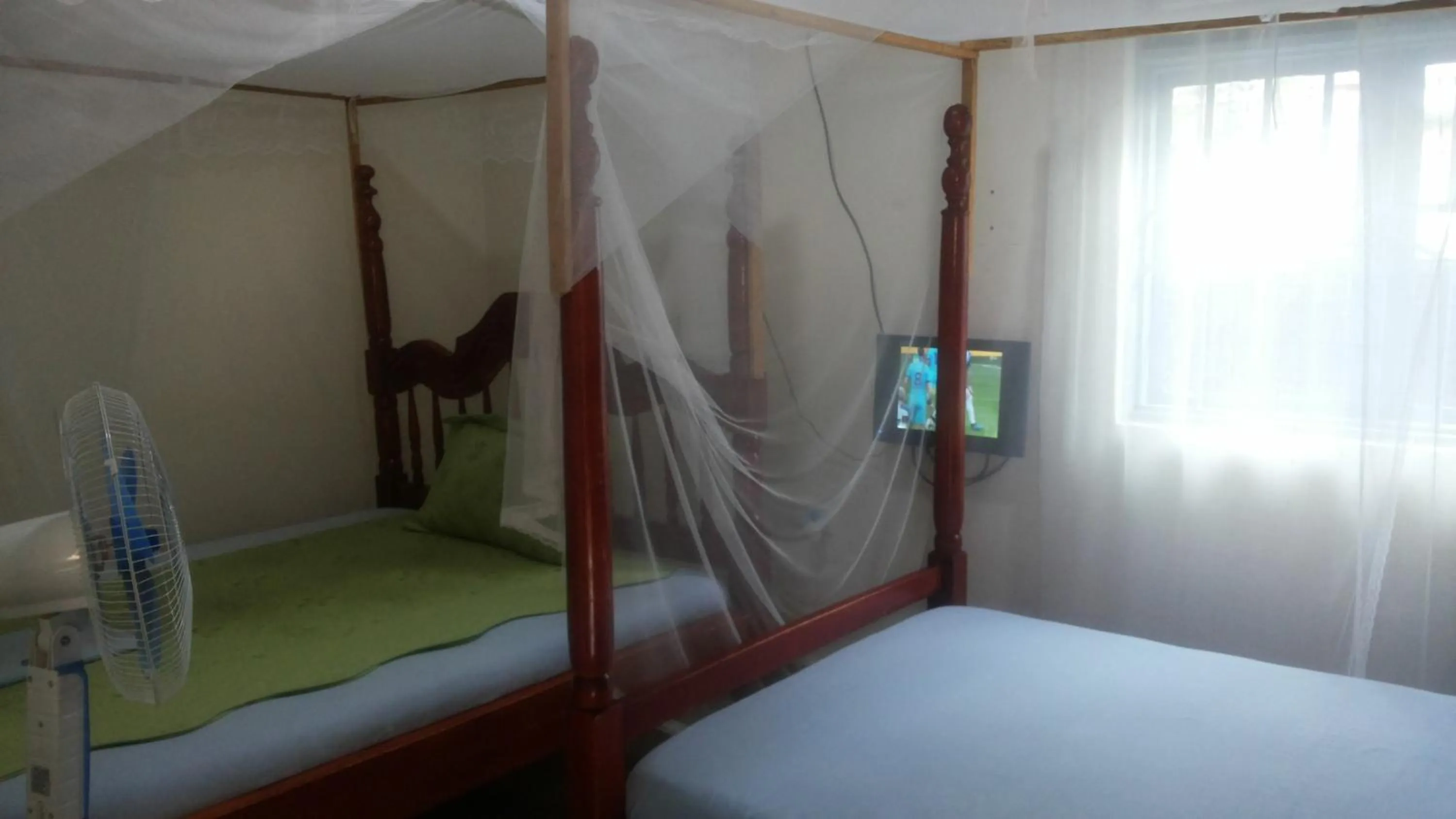 Photo of the whole room, Bed in Dubai Resort Hotel