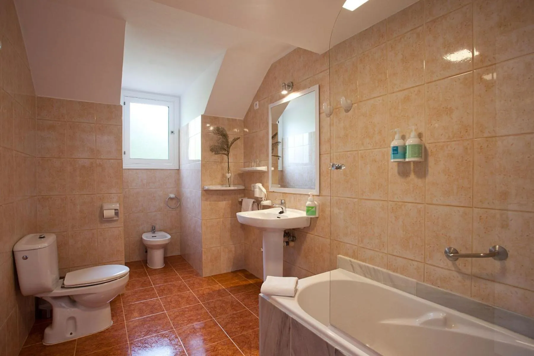 Bathroom in Apartamentos Cala Murada Tennis