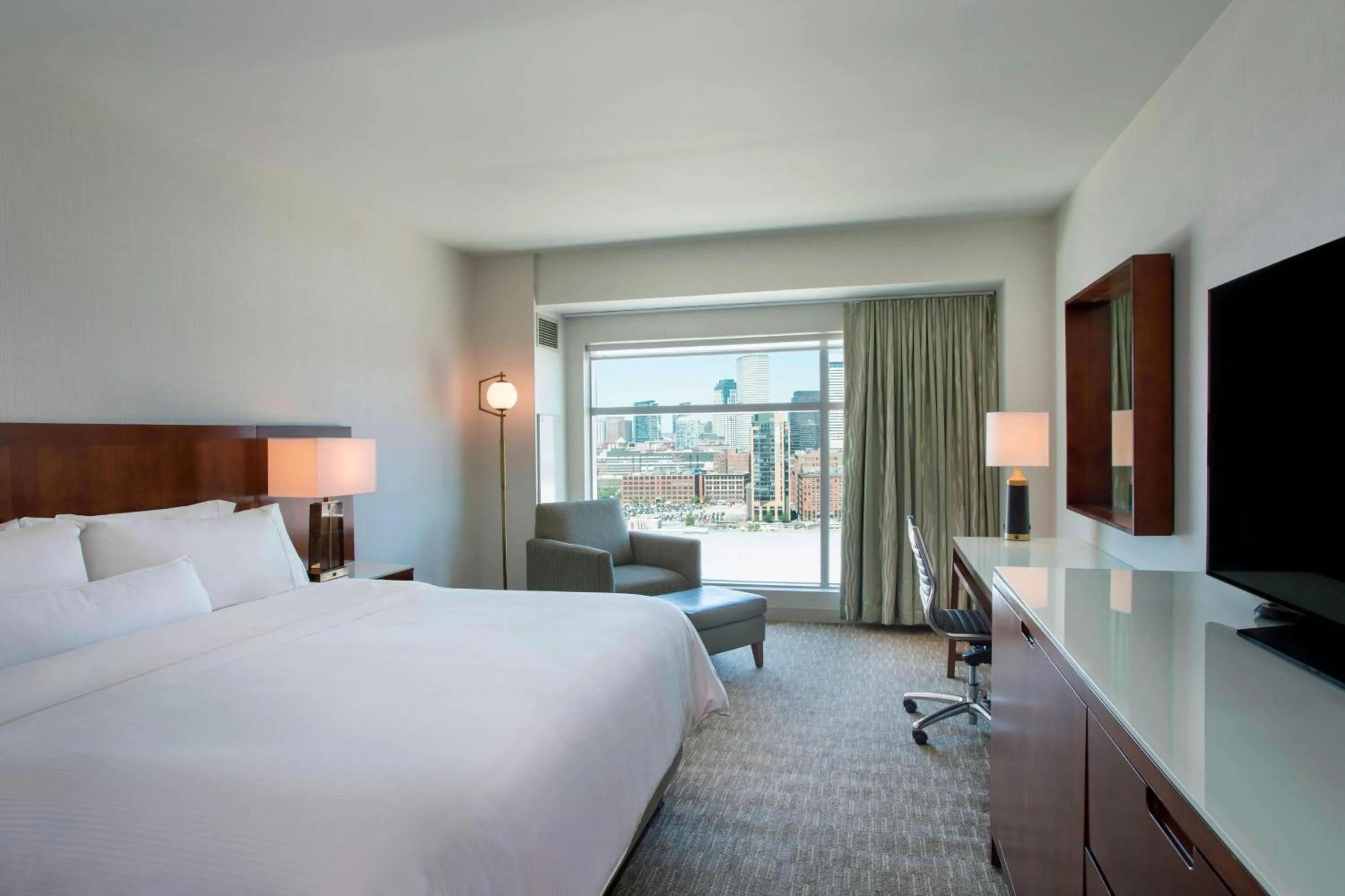 Photo of the whole room, Bed in The Westin Boston Seaport District