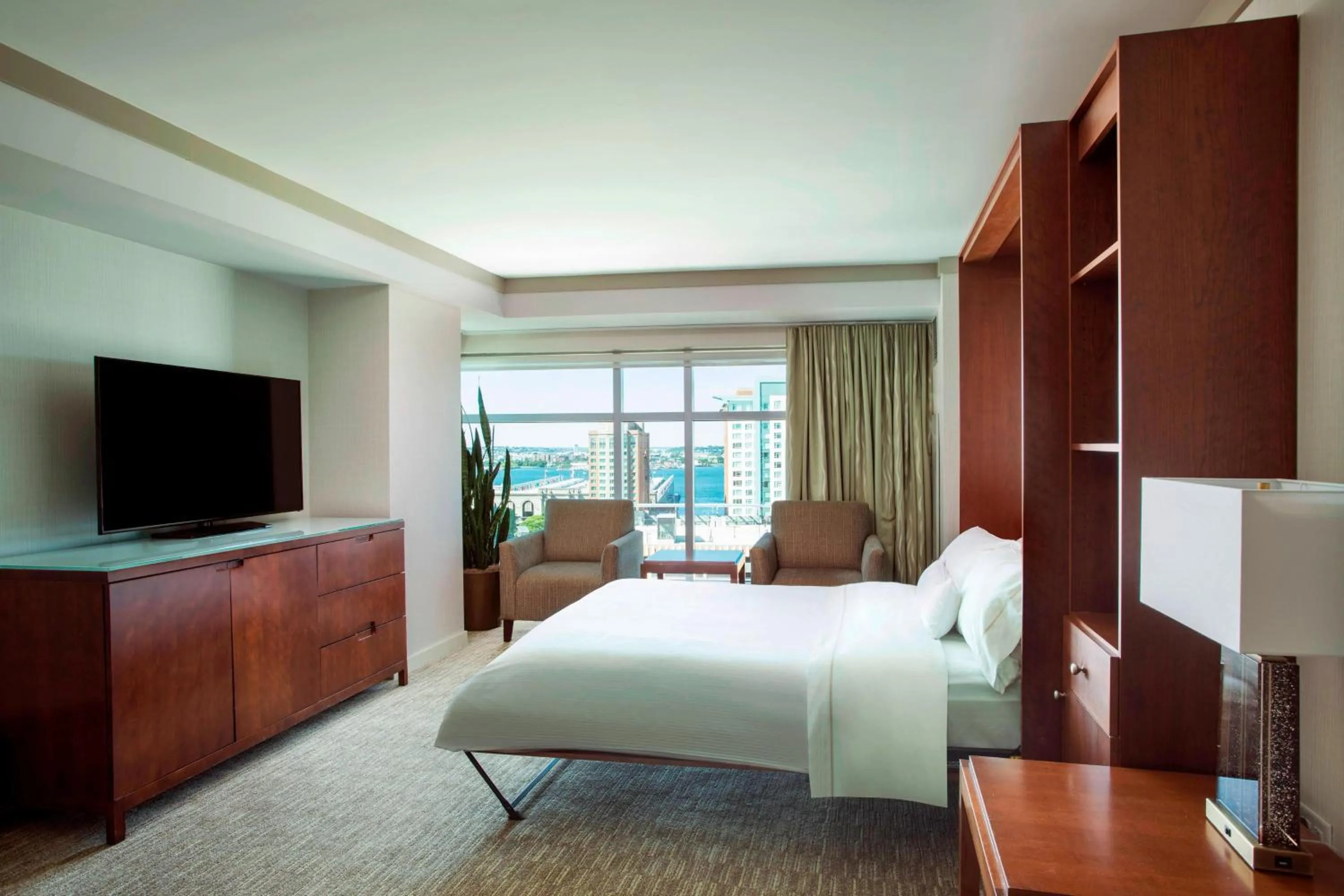 Photo of the whole room, Bed in The Westin Boston Seaport District