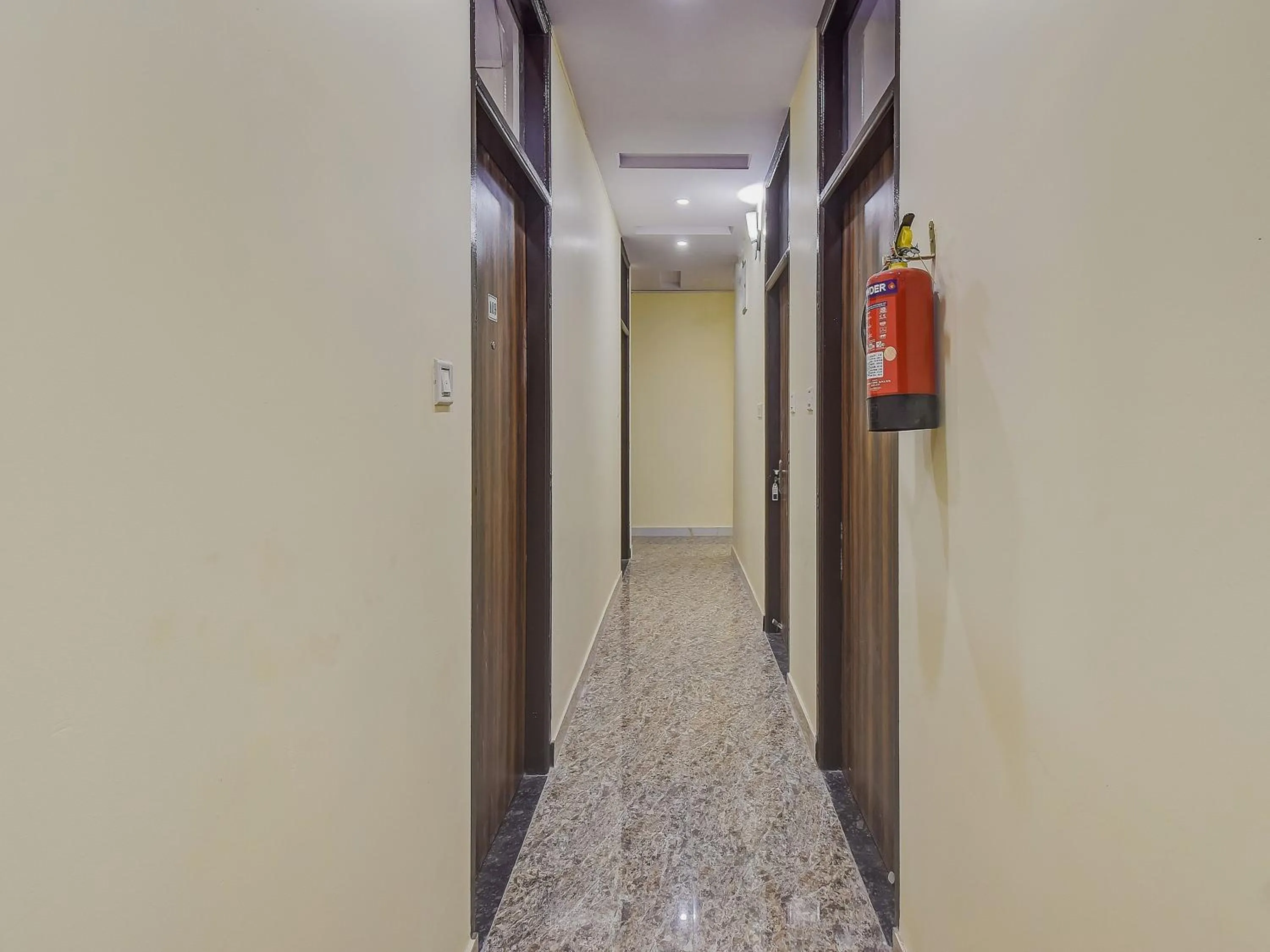 Lobby or reception in Hotel O Royal Blue