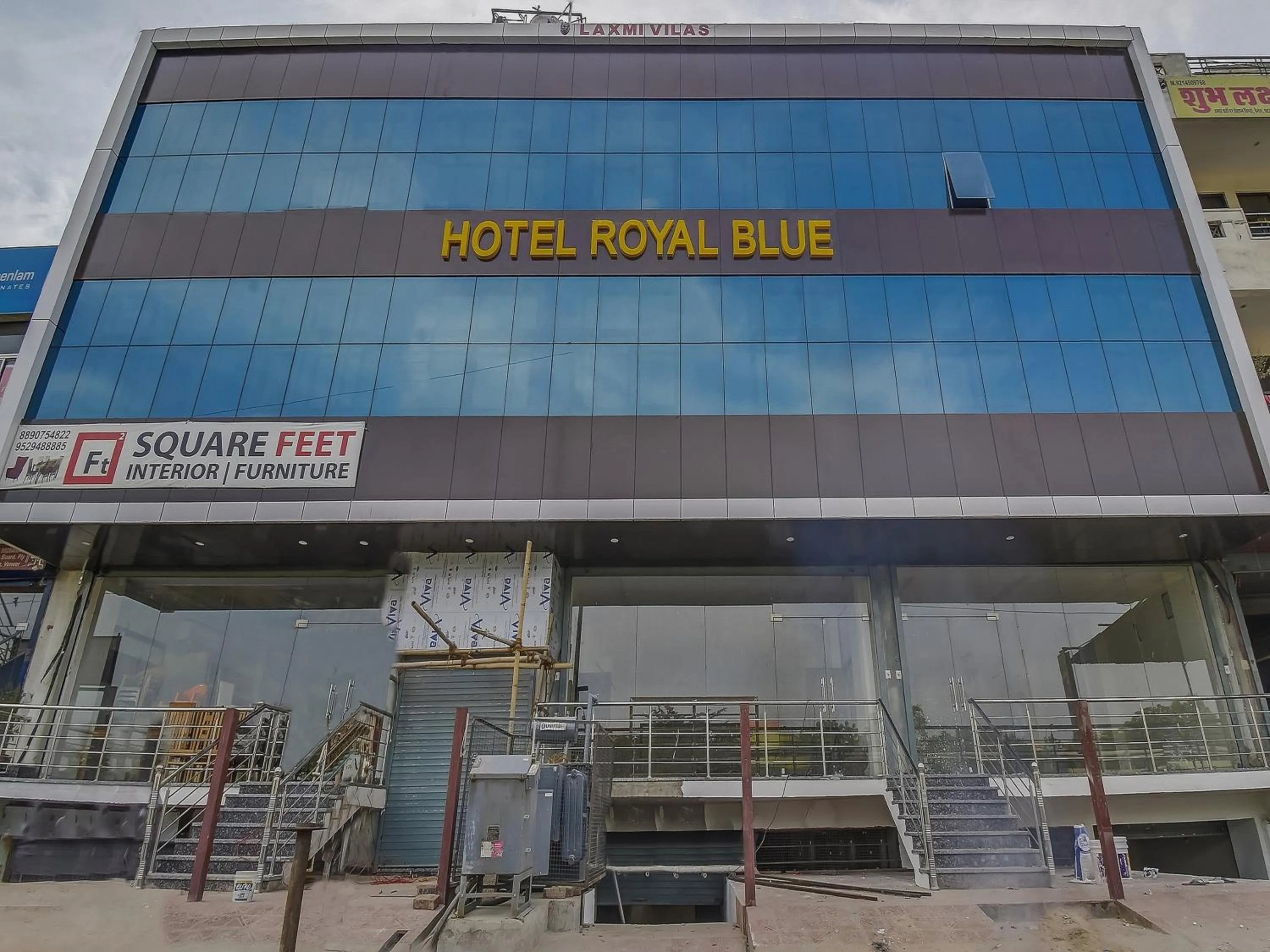 Facade/entrance in Hotel O Royal Blue