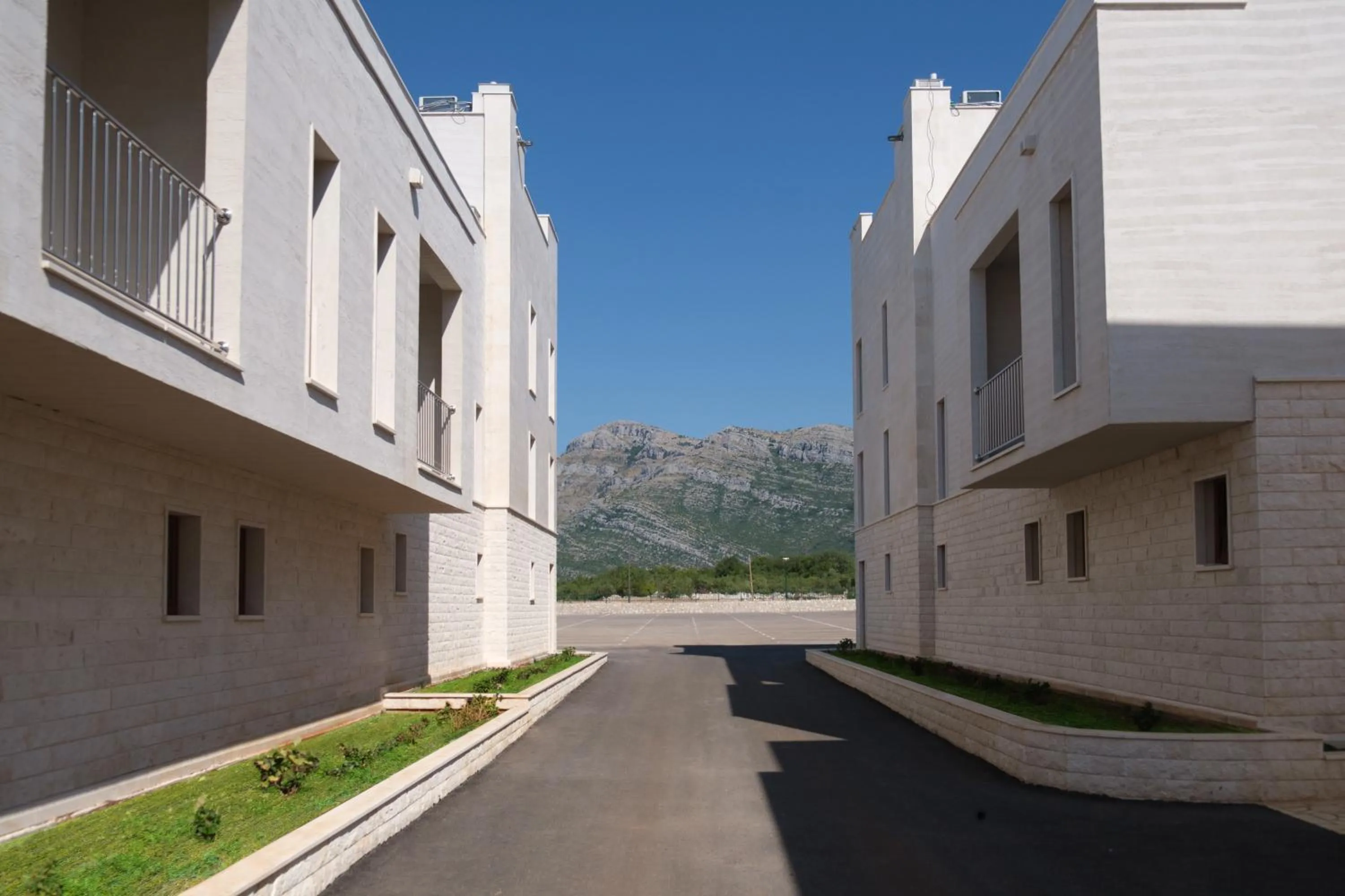 Property building in Grad Sunca Resort