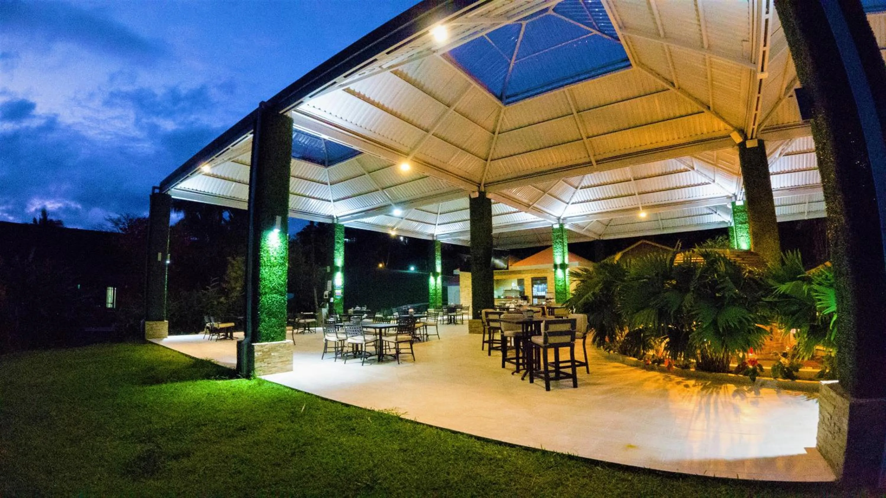 Restaurant/places to eat in Arenal Paraiso Resort Spa & Thermo Mineral Hot Springs