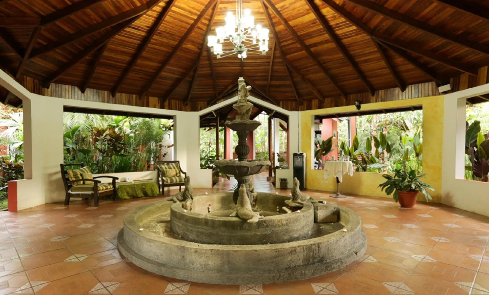 Area and facilities in Arenal Paraiso Resort Spa & Thermo Mineral Hot Springs