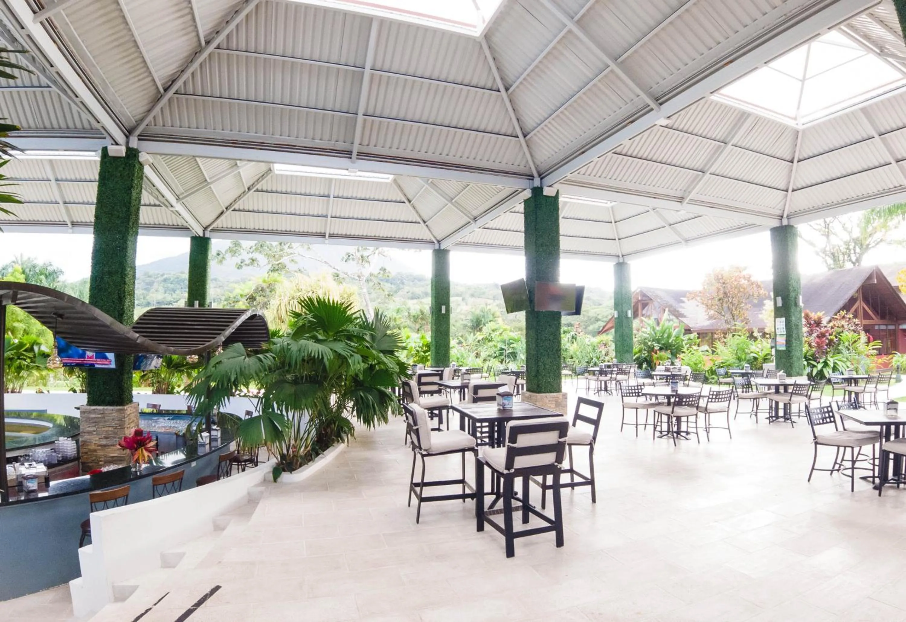 Restaurant/places to eat in Arenal Paraiso Resort Spa & Thermo Mineral Hot Springs